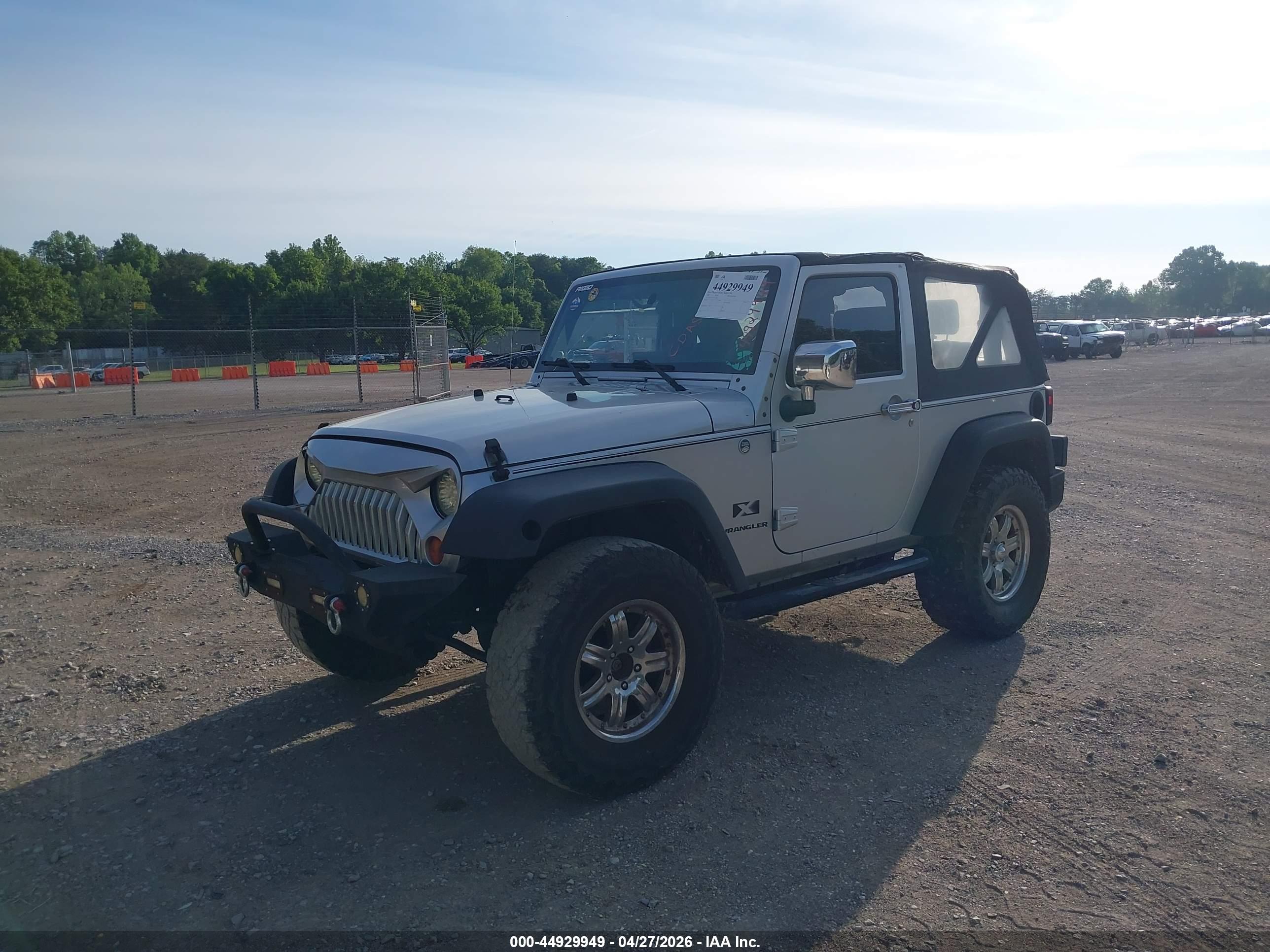 JEEP WRANGLER image 2