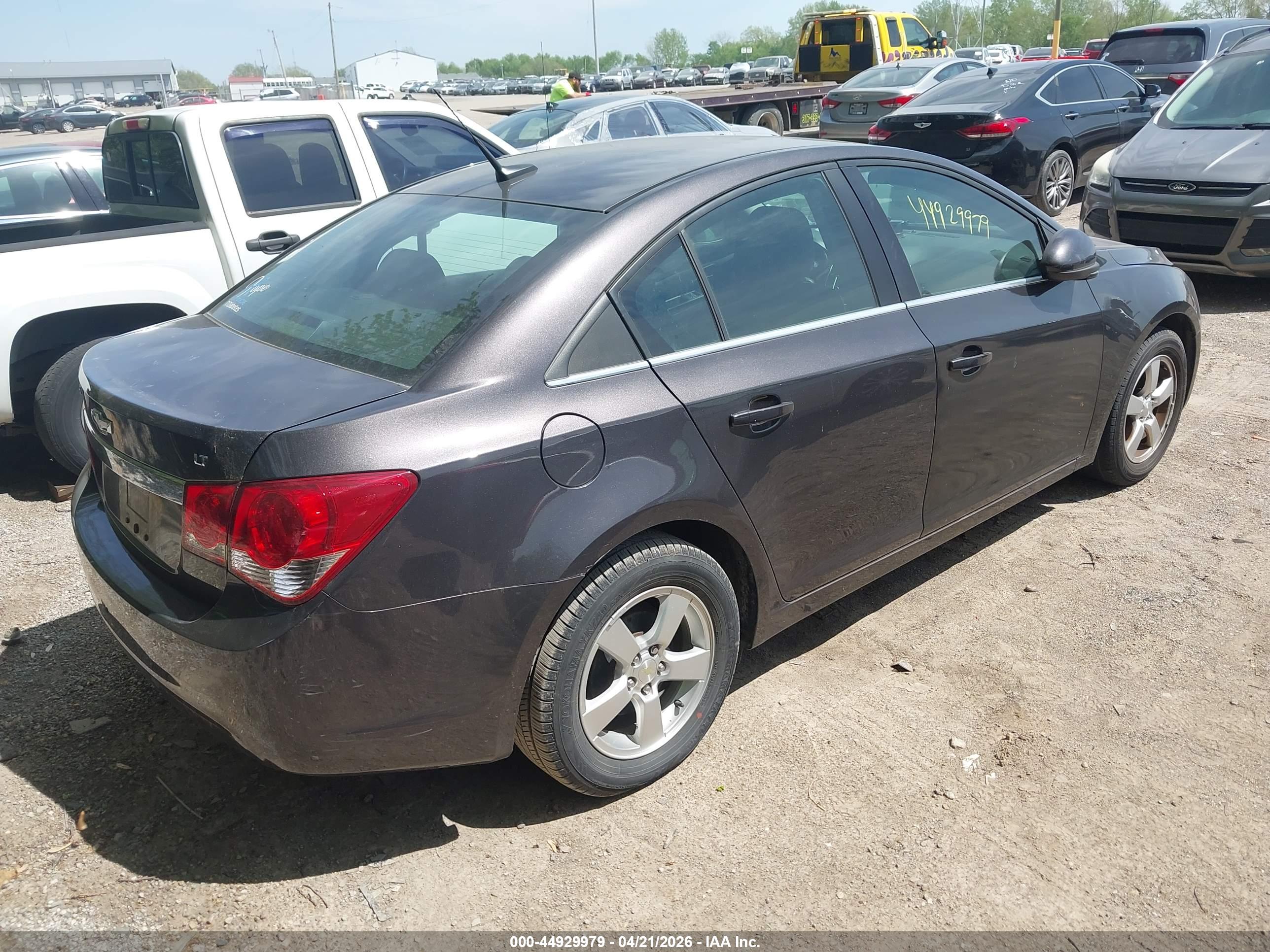 CHEVROLET CRUZE image 4