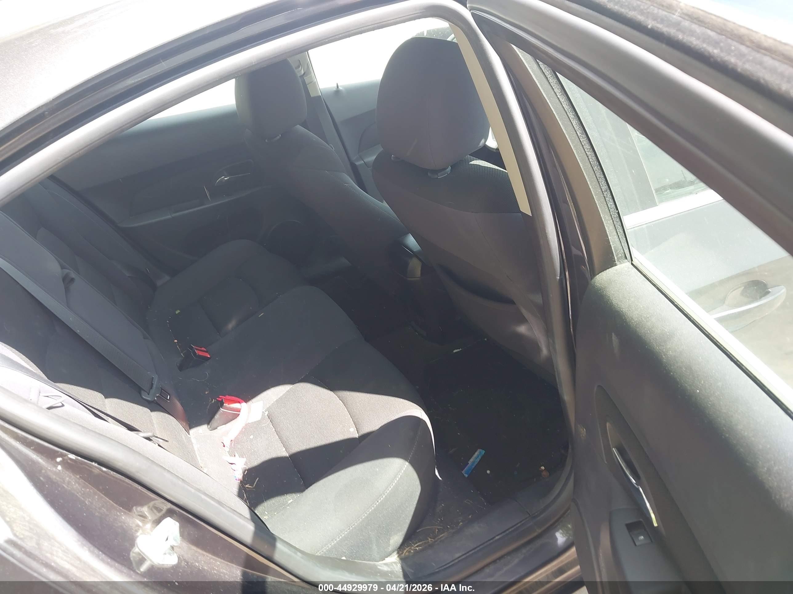 CHEVROLET CRUZE image 8