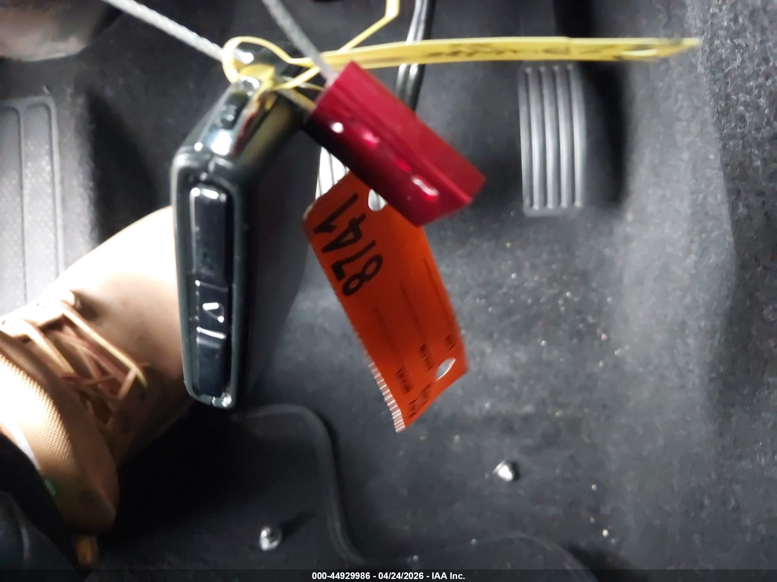 VOLVO XC40 image 11