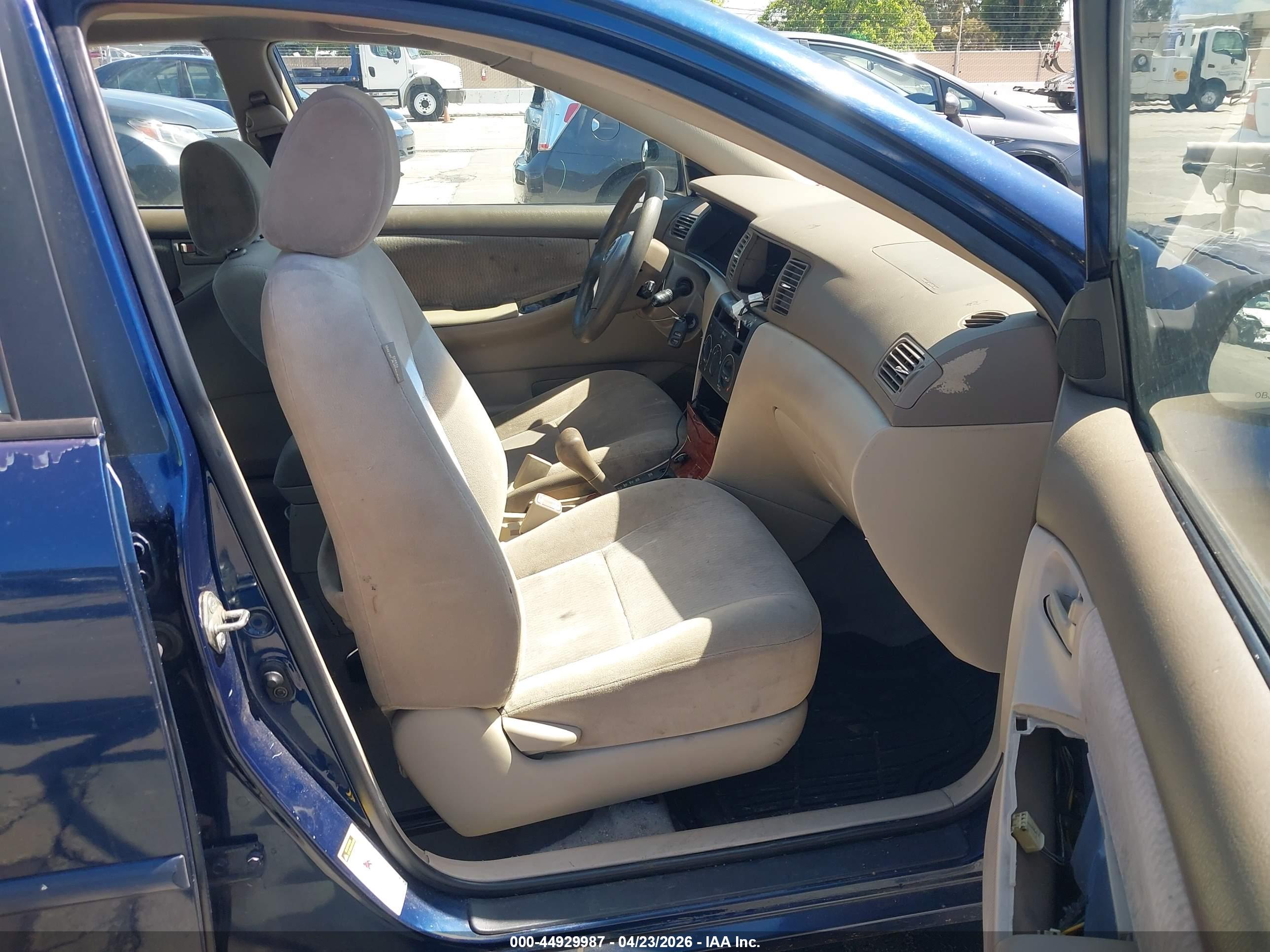 TOYOTA COROLLA image 5