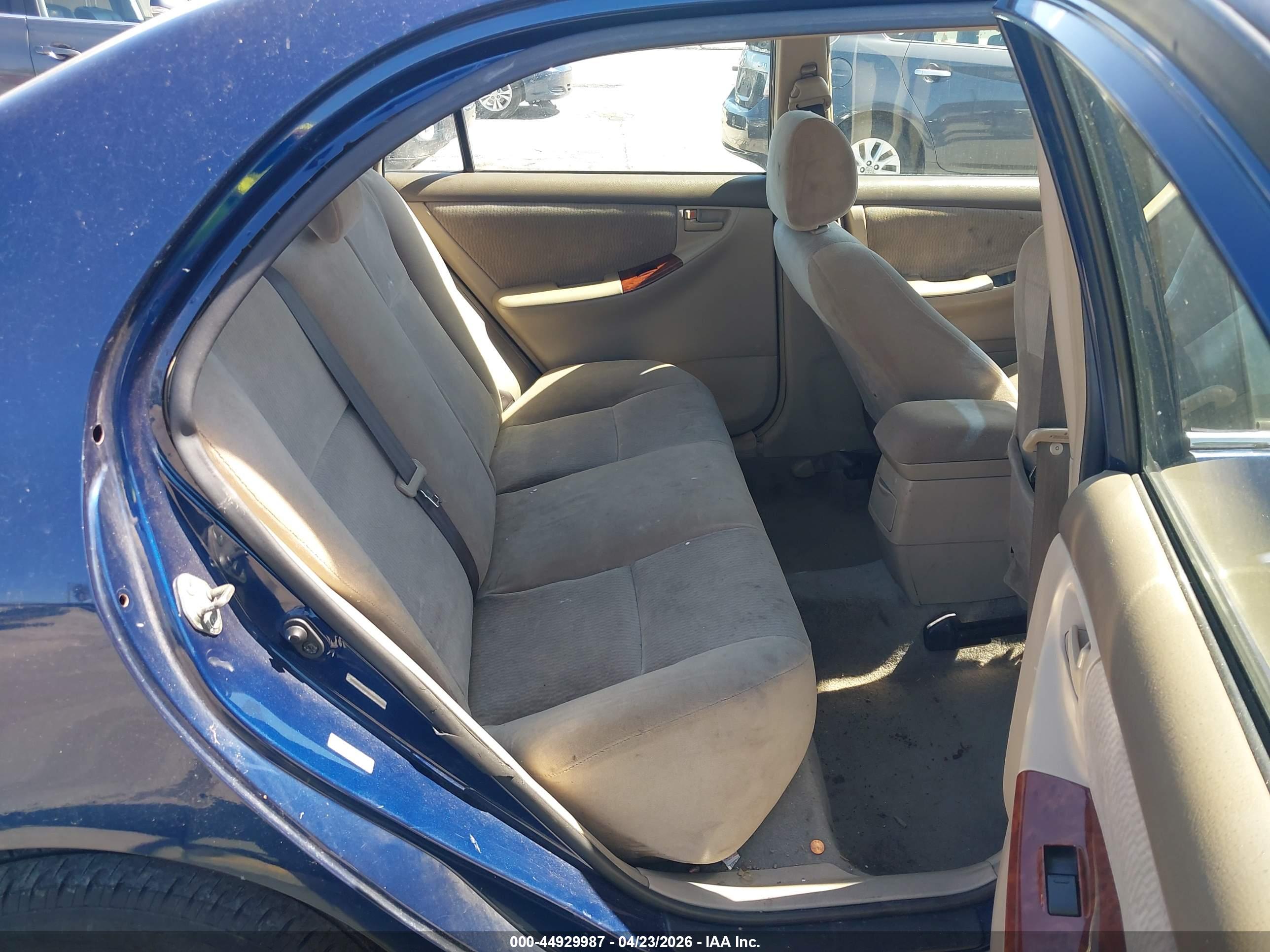 TOYOTA COROLLA image 8