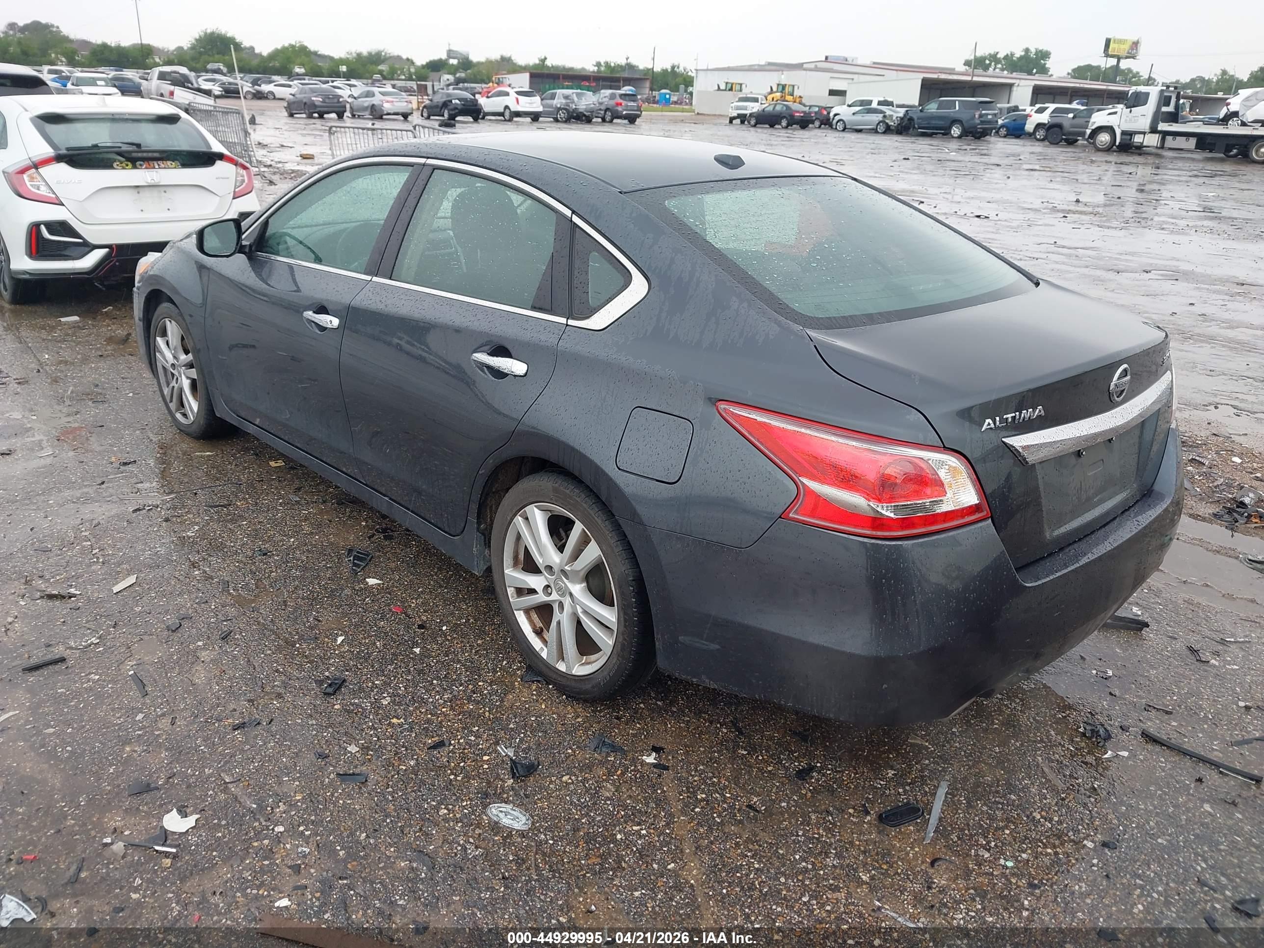NISSAN ALTIMA image 3