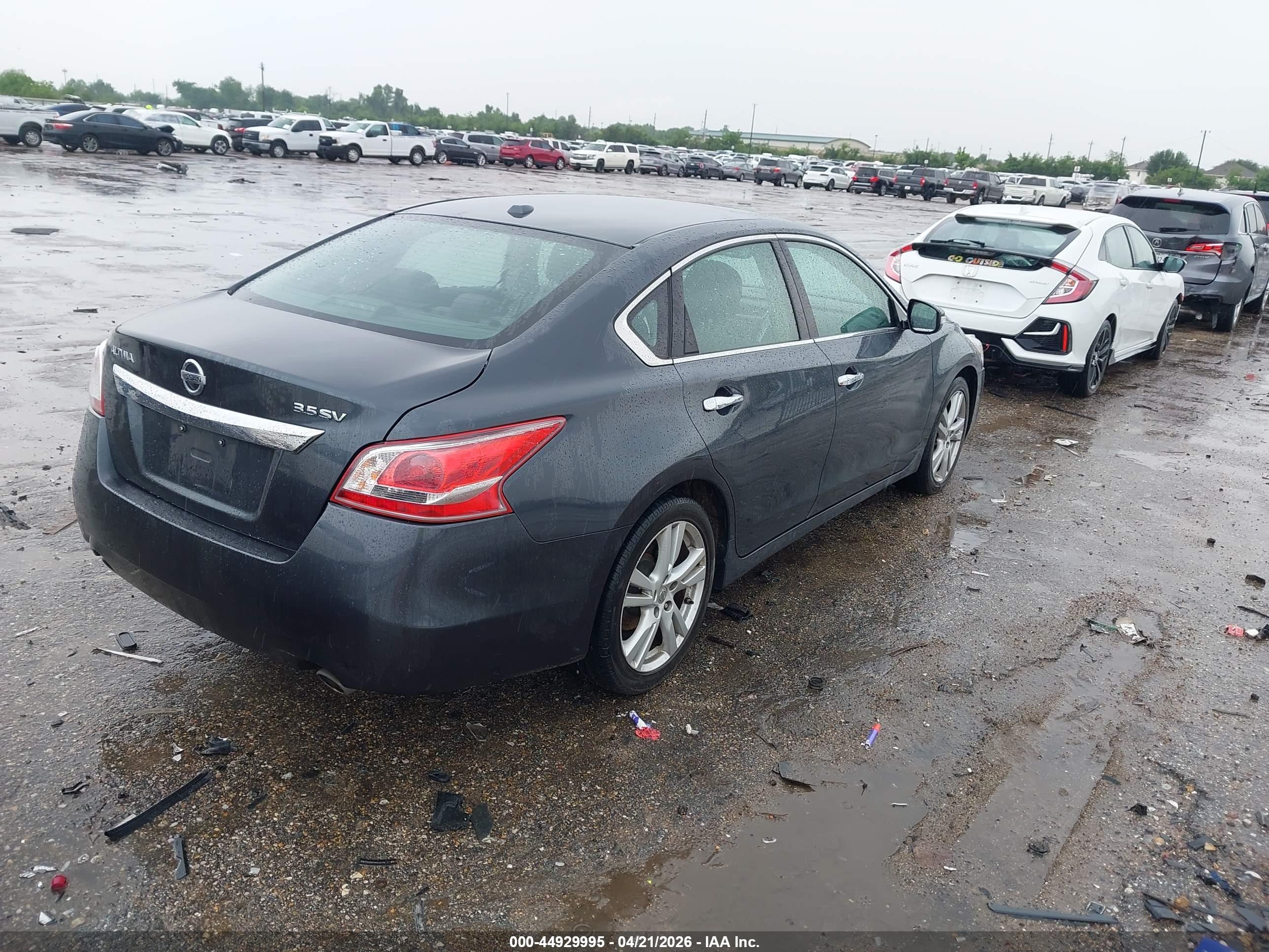 NISSAN ALTIMA image 4