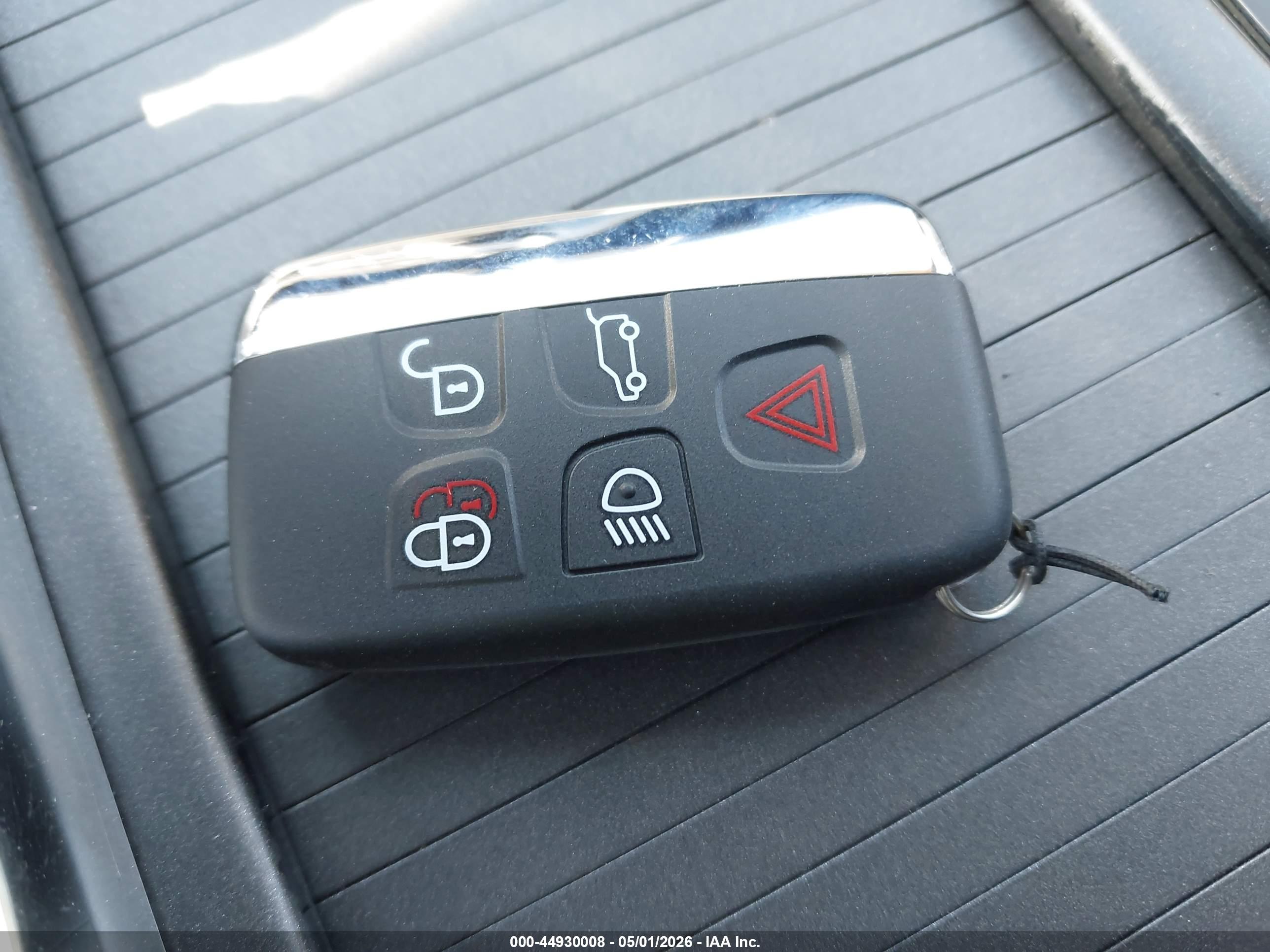 LAND ROVER image 11