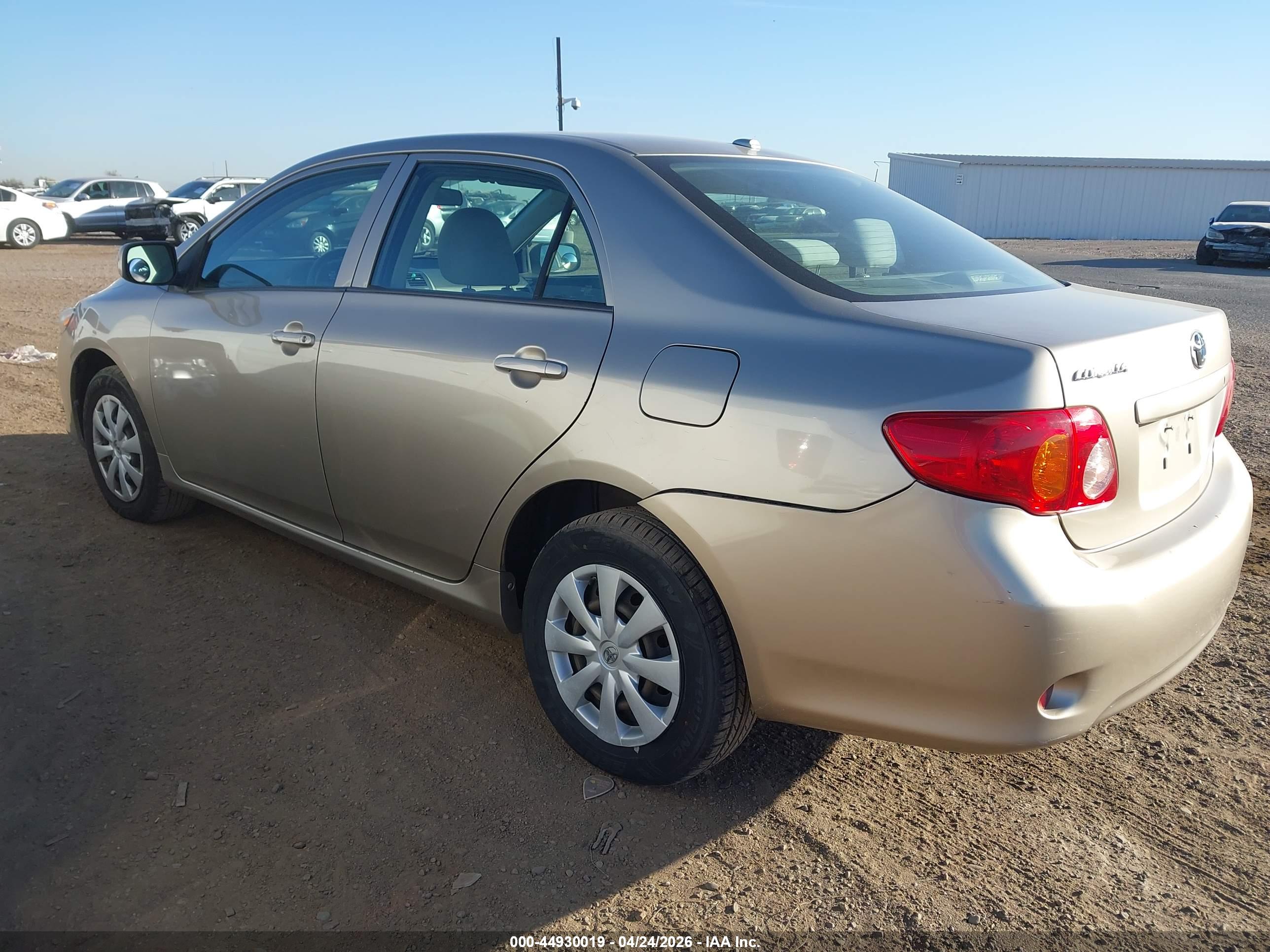 TOYOTA COROLLA image 3