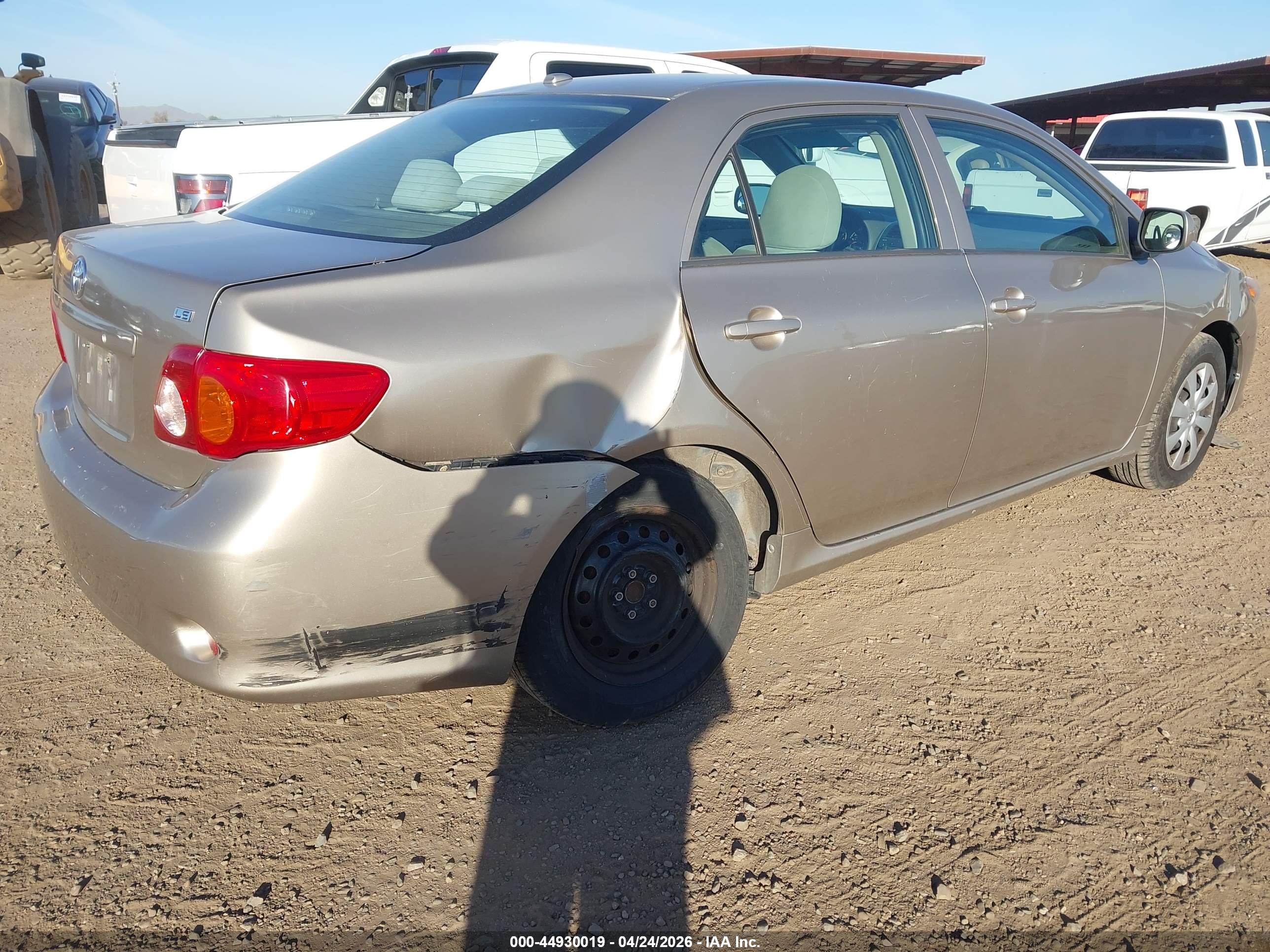 TOYOTA COROLLA image 4