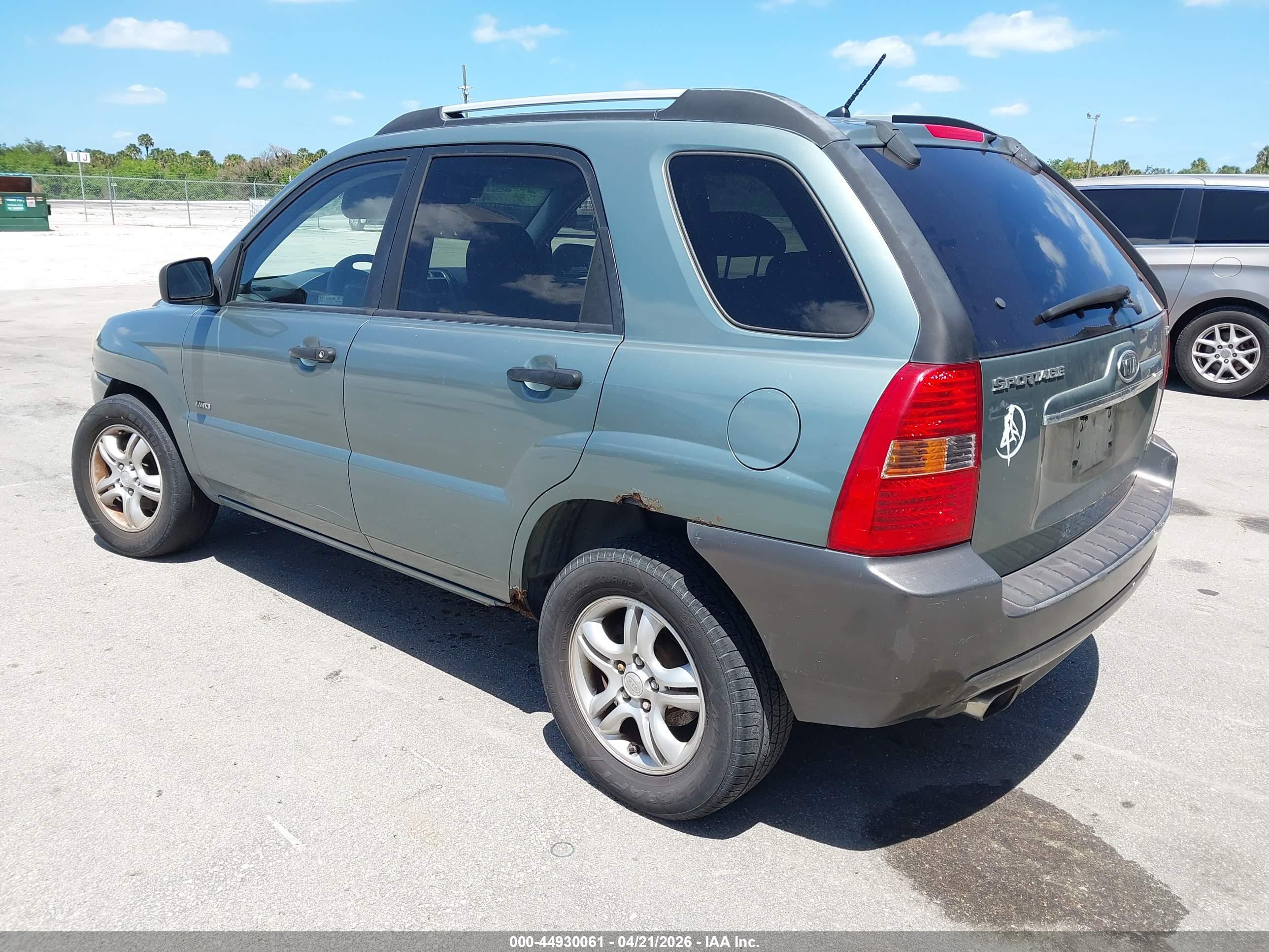 KIA SPORTAGE image 3