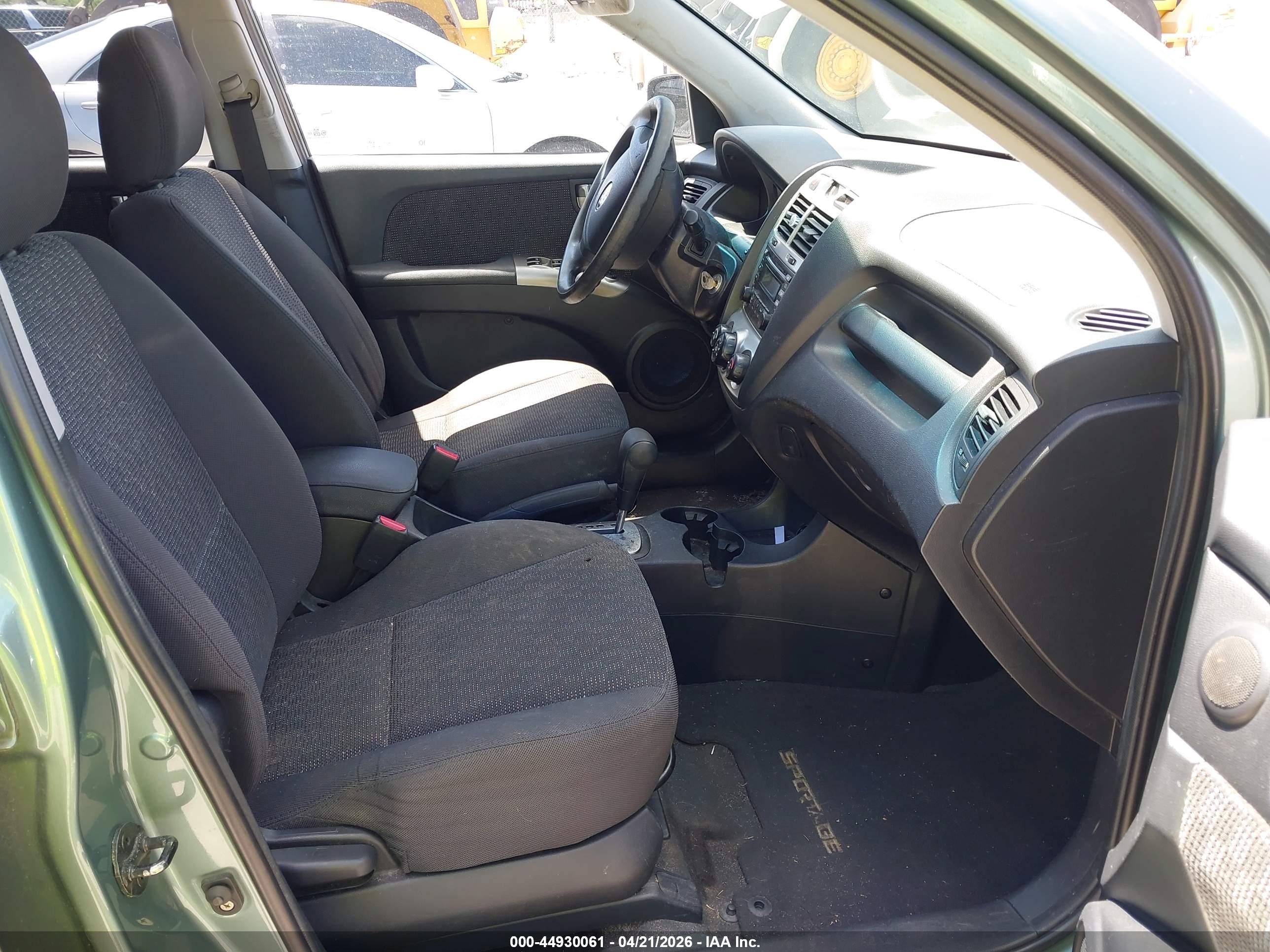 KIA SPORTAGE image 5