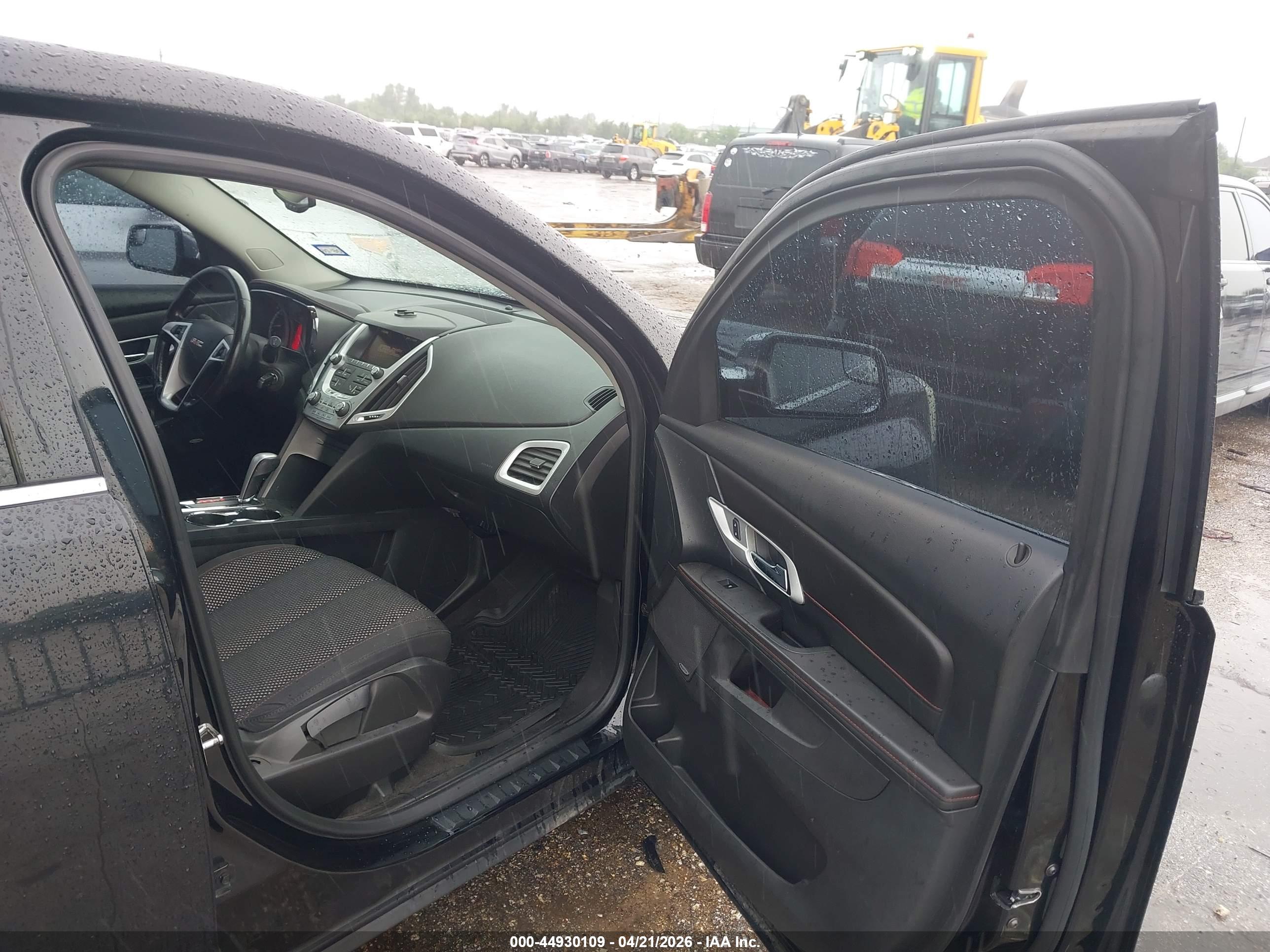 GMC TERRAIN image 5