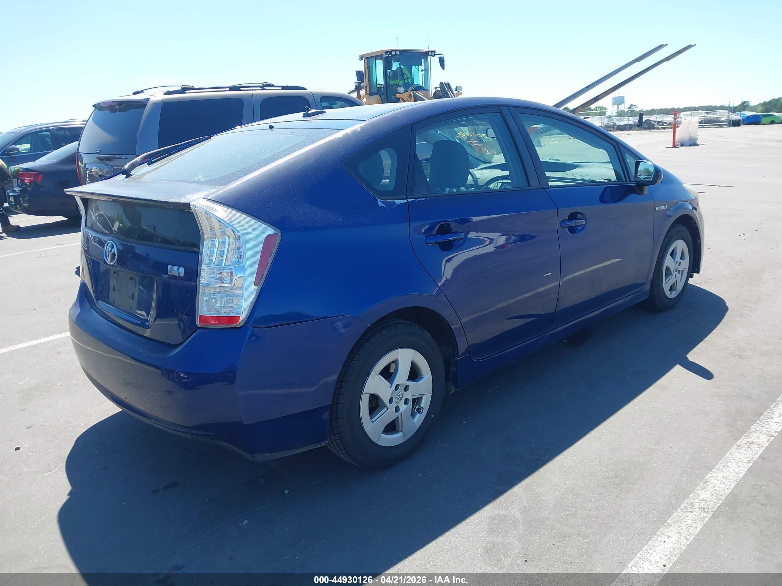 TOYOTA PRIUS image 4