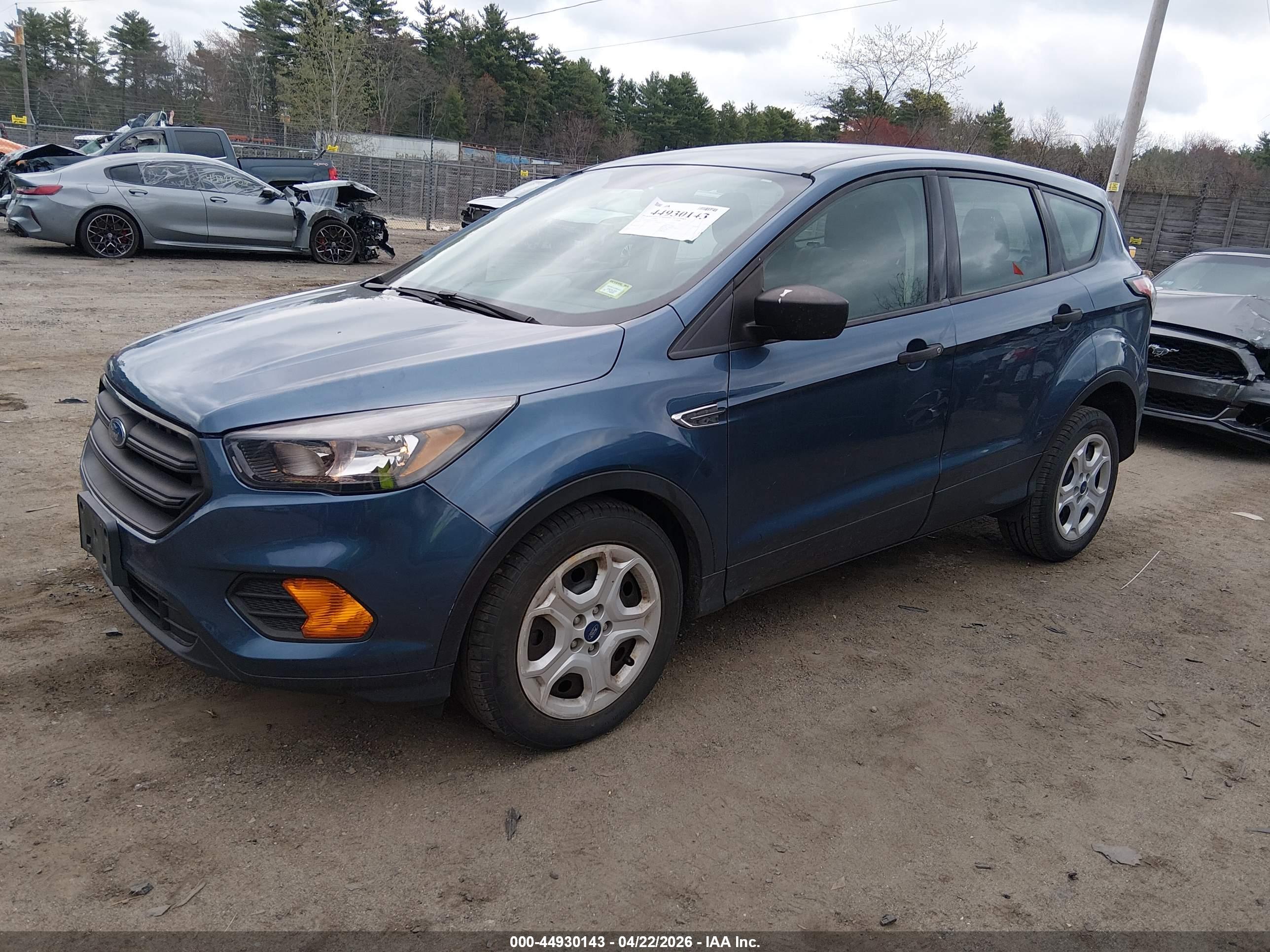 FORD ESCAPE image 2