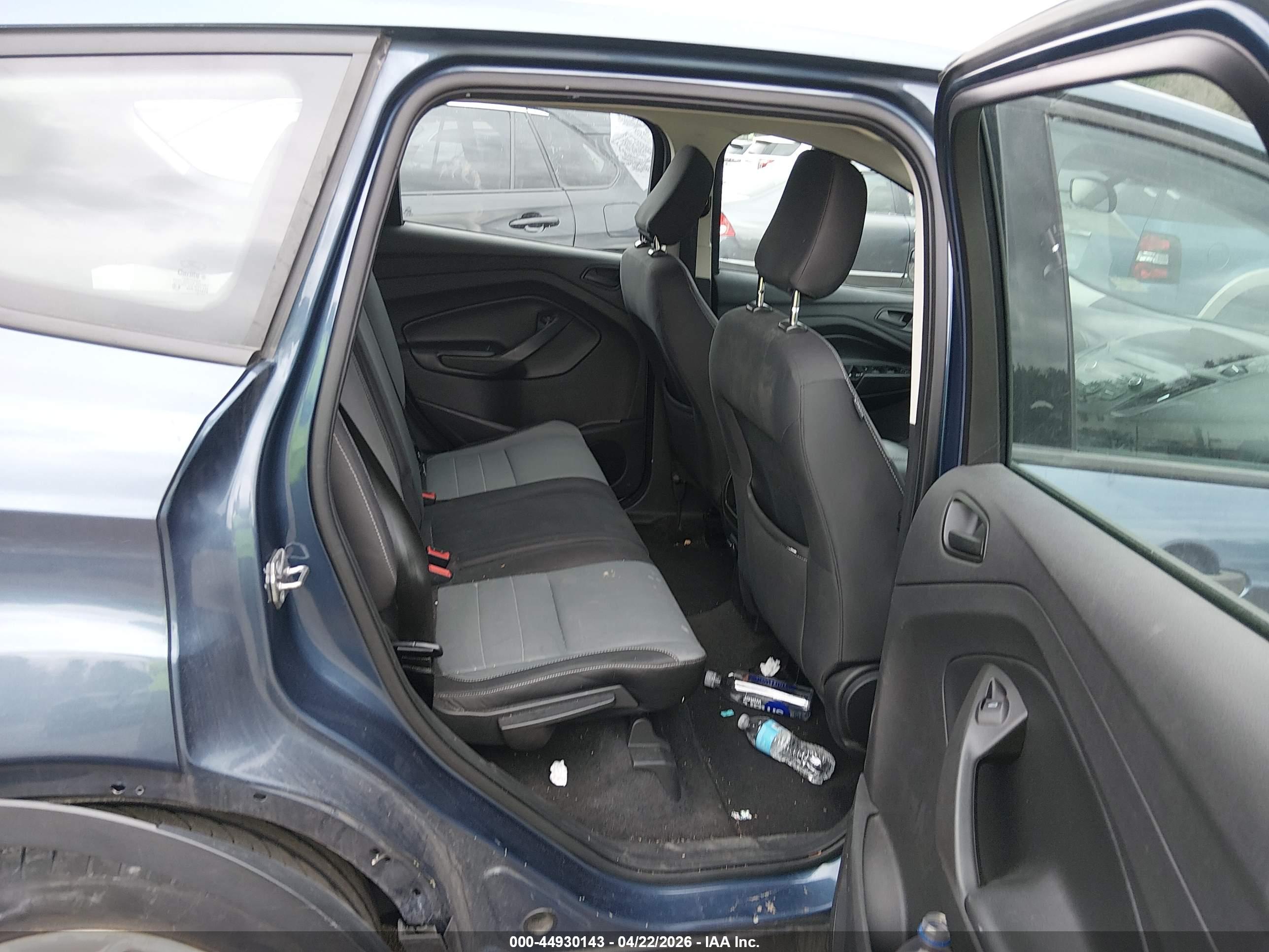 FORD ESCAPE image 8
