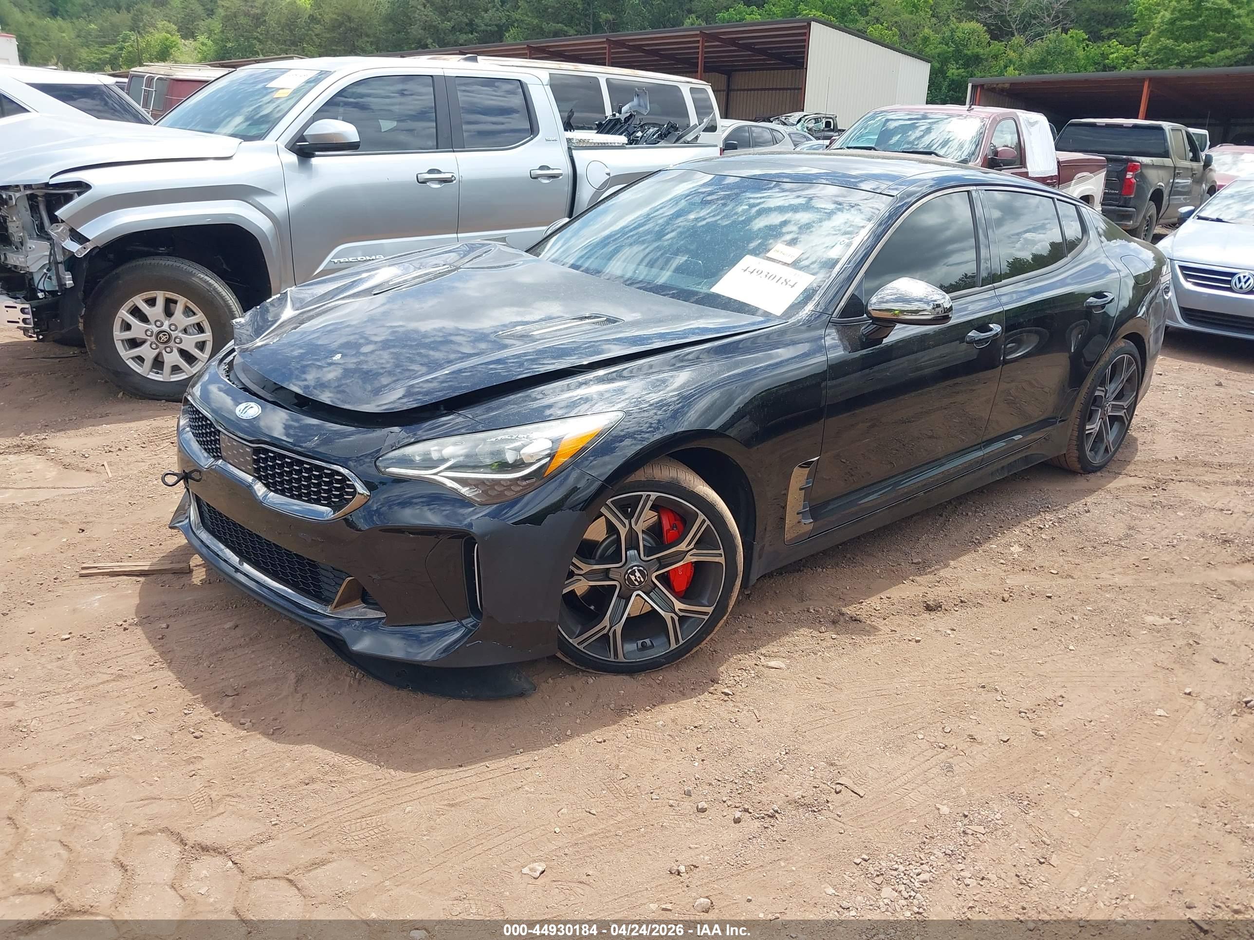 KIA STINGER image 2