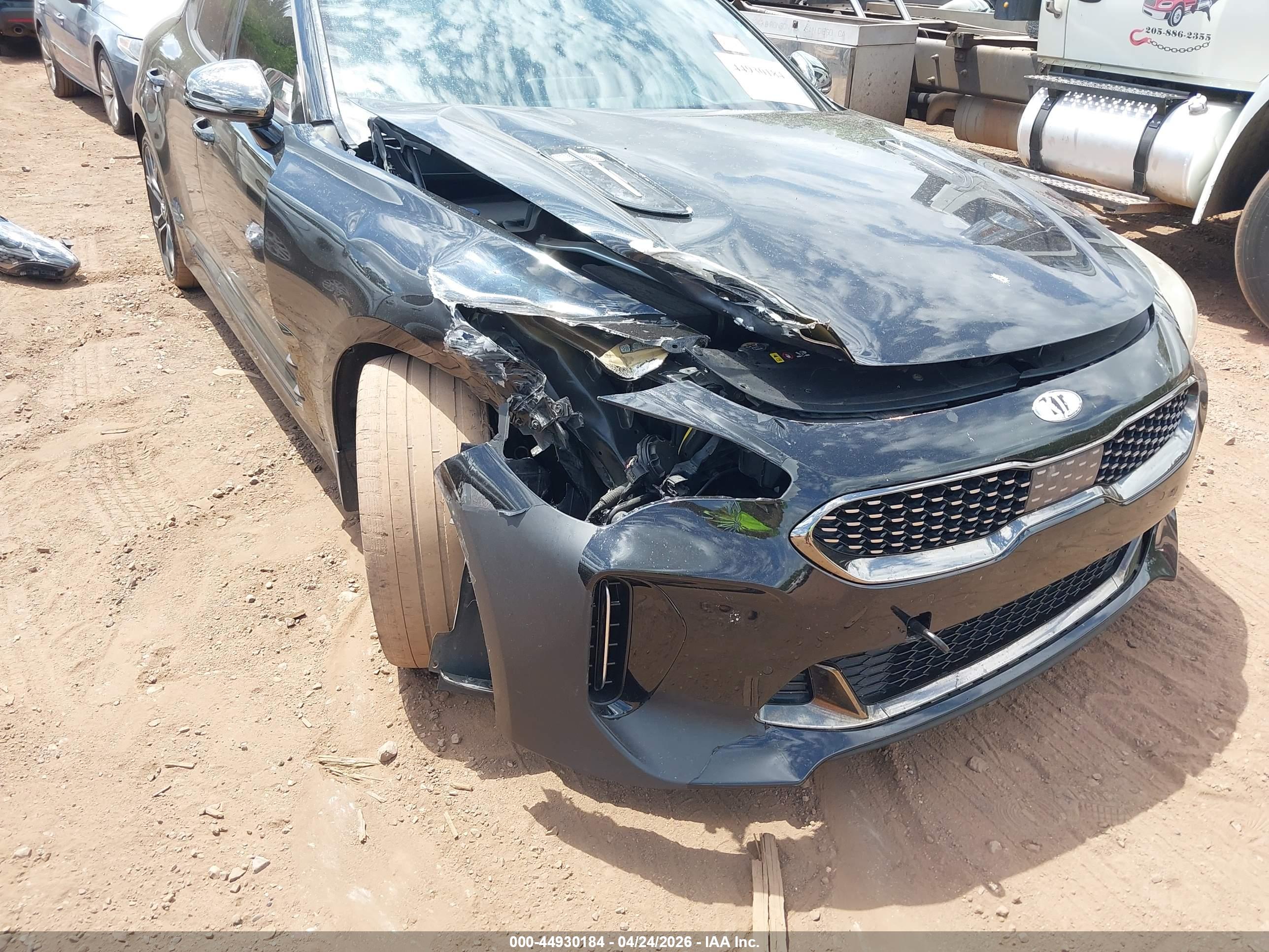 KIA STINGER image 6