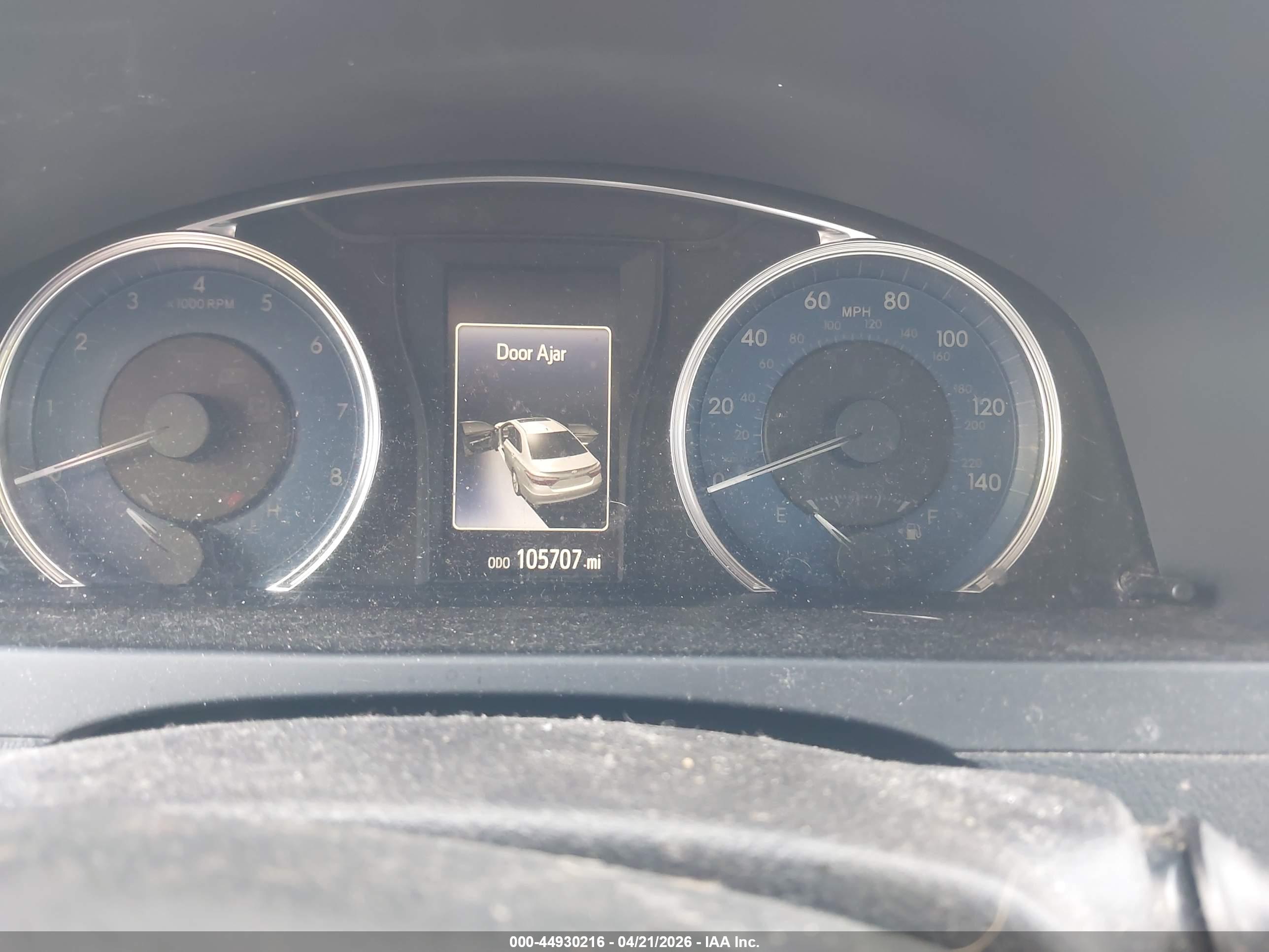 TOYOTA CAMRY image 7