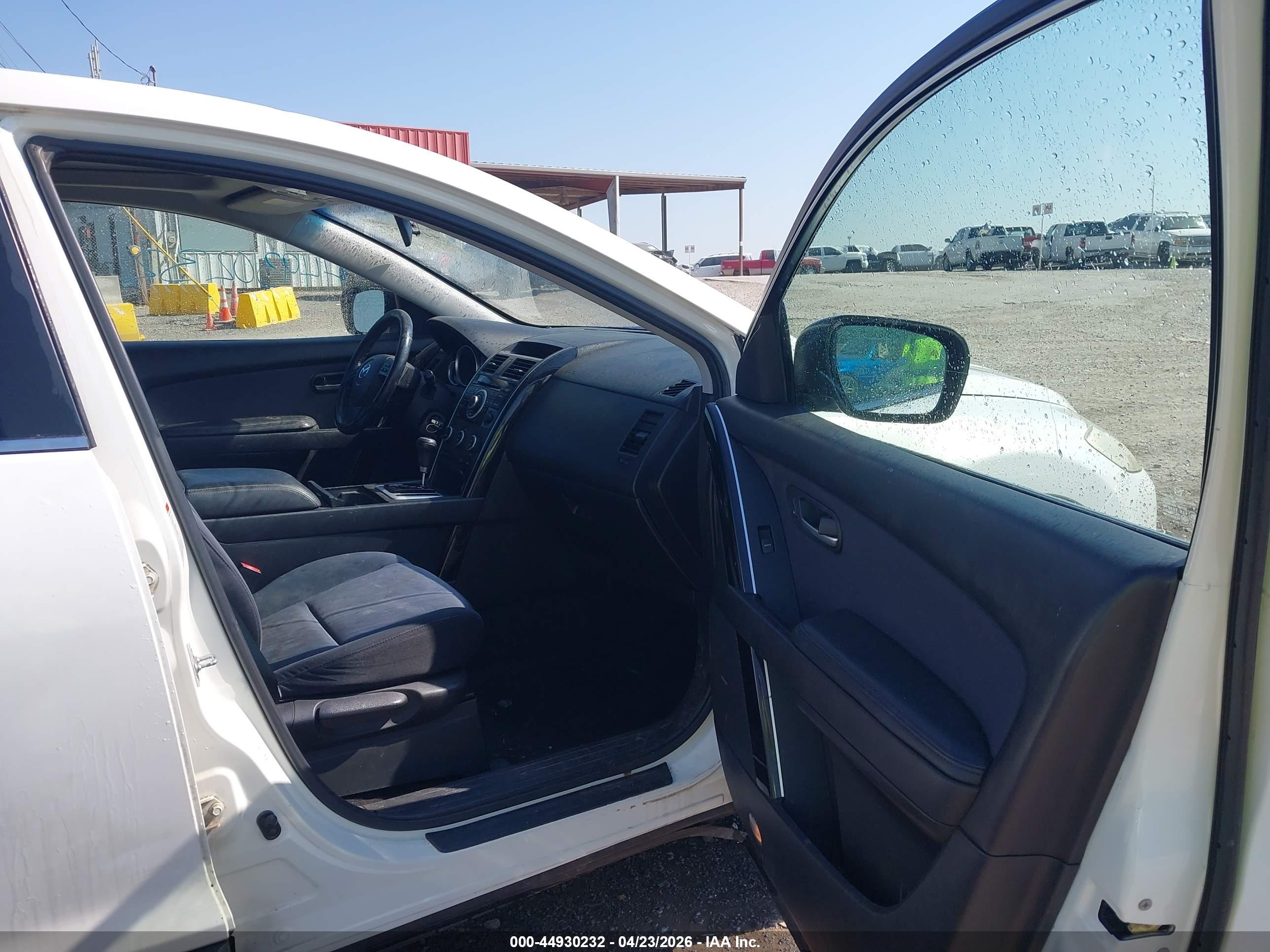 MAZDA CX-9 image 5