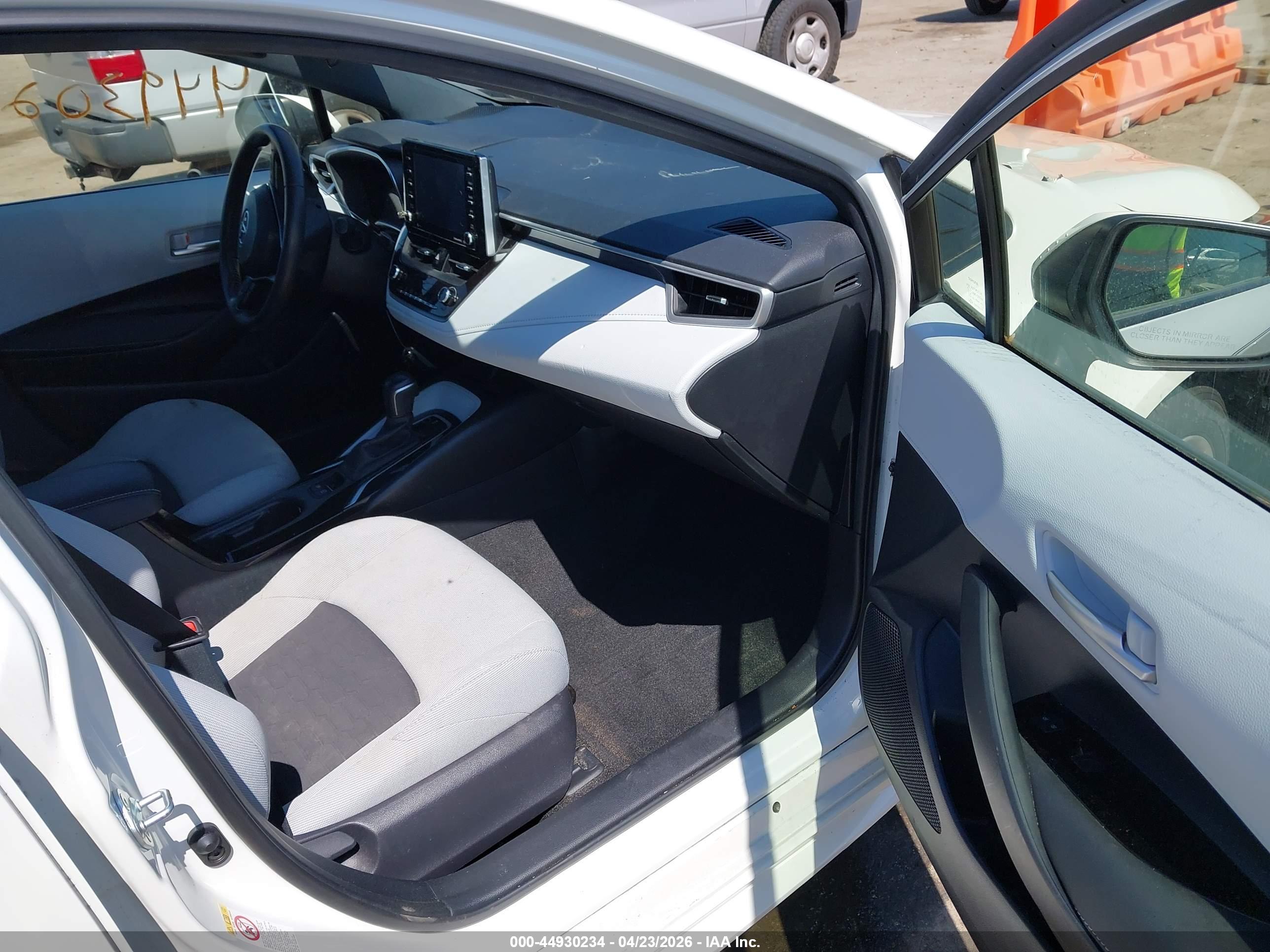 TOYOTA COROLLA image 5