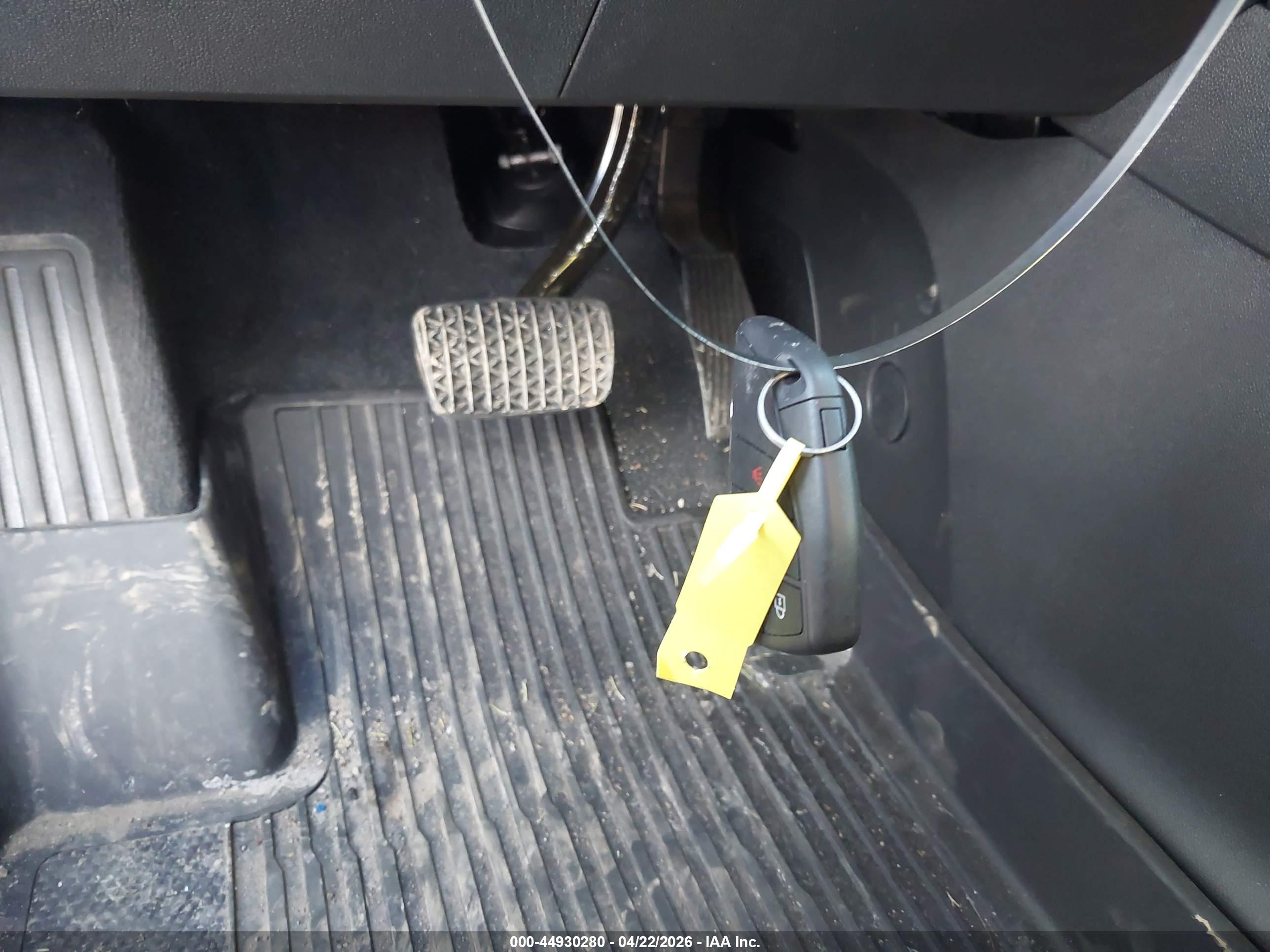 GMC TERRAIN image 11
