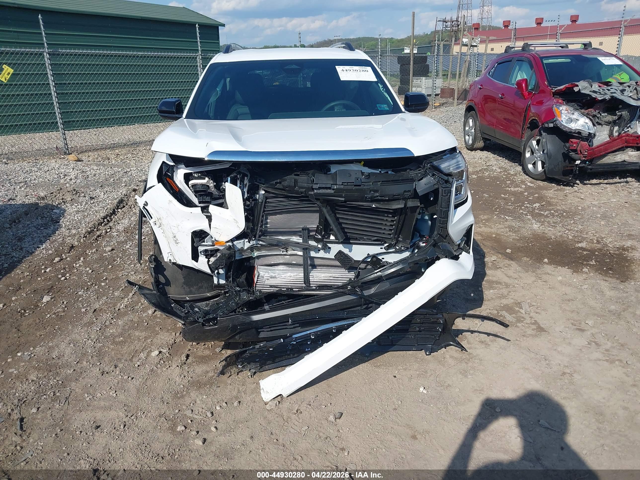 GMC TERRAIN image 6
