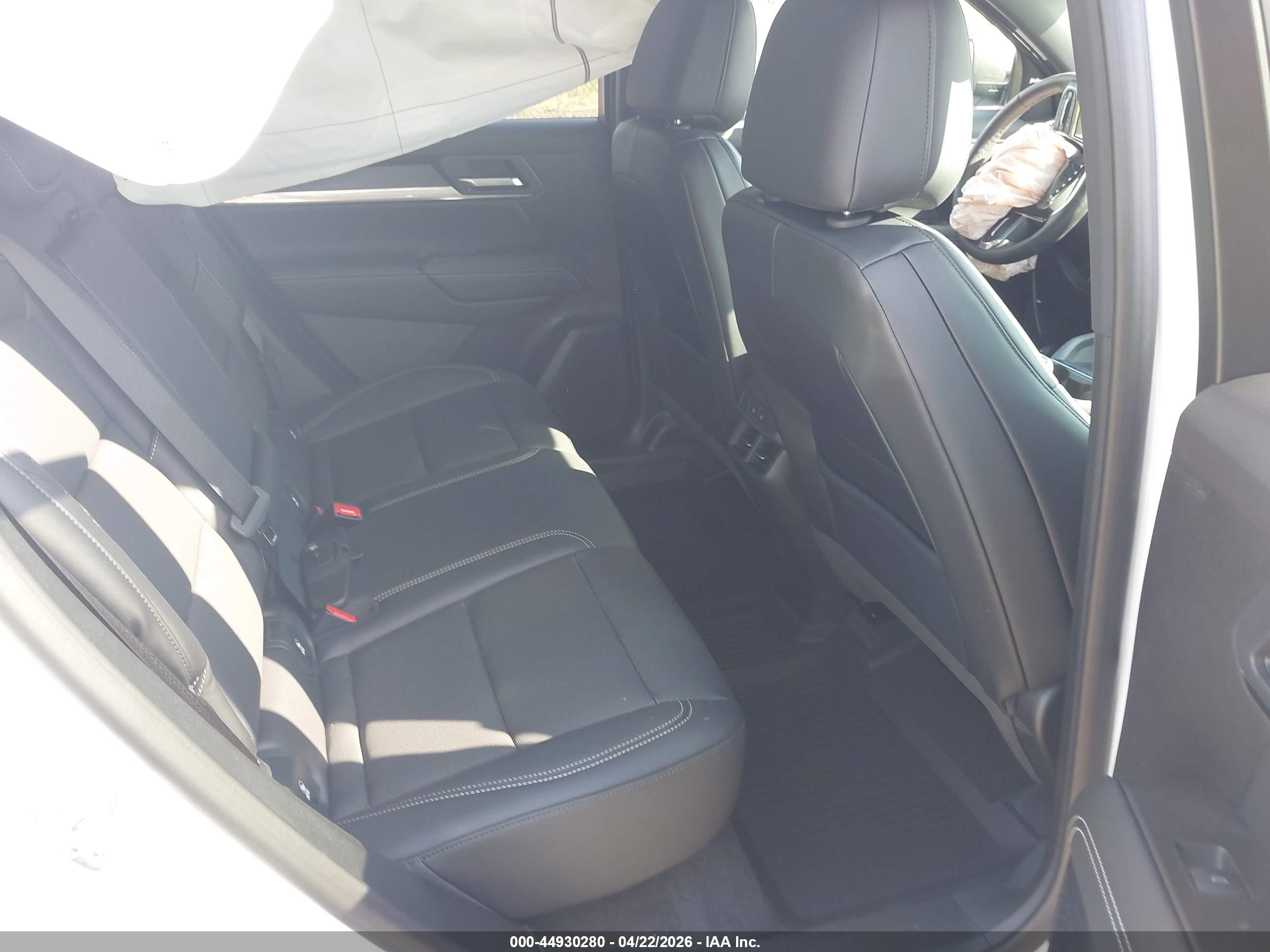 GMC TERRAIN image 8