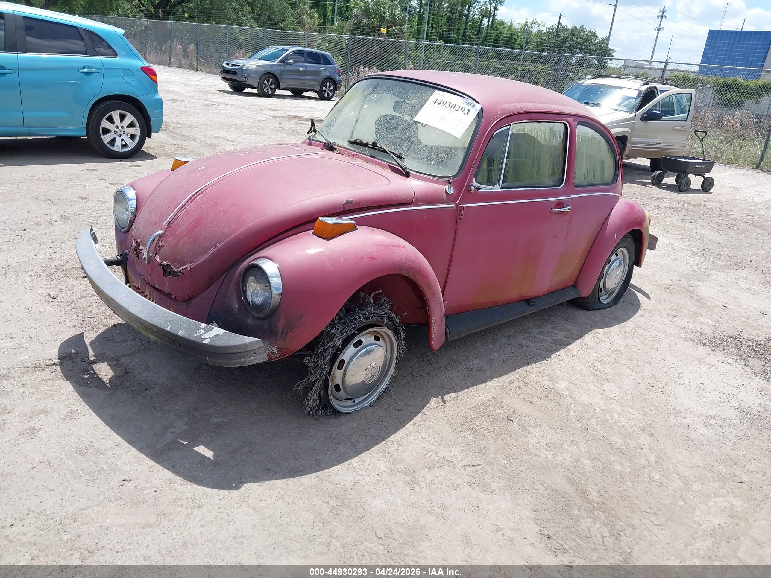 VOLKSWAGEN BEETLE image 2