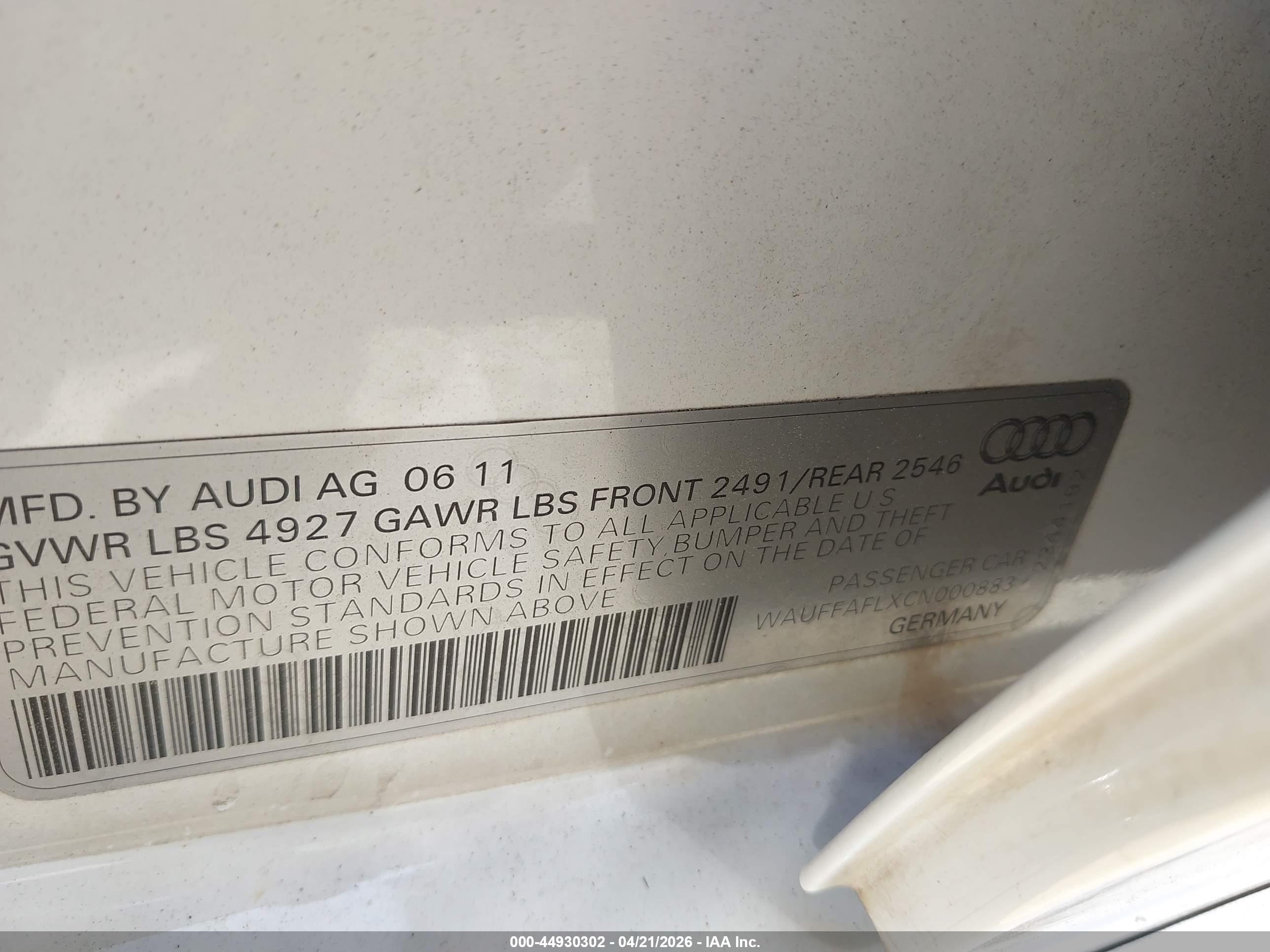 AUDI A4 image 9
