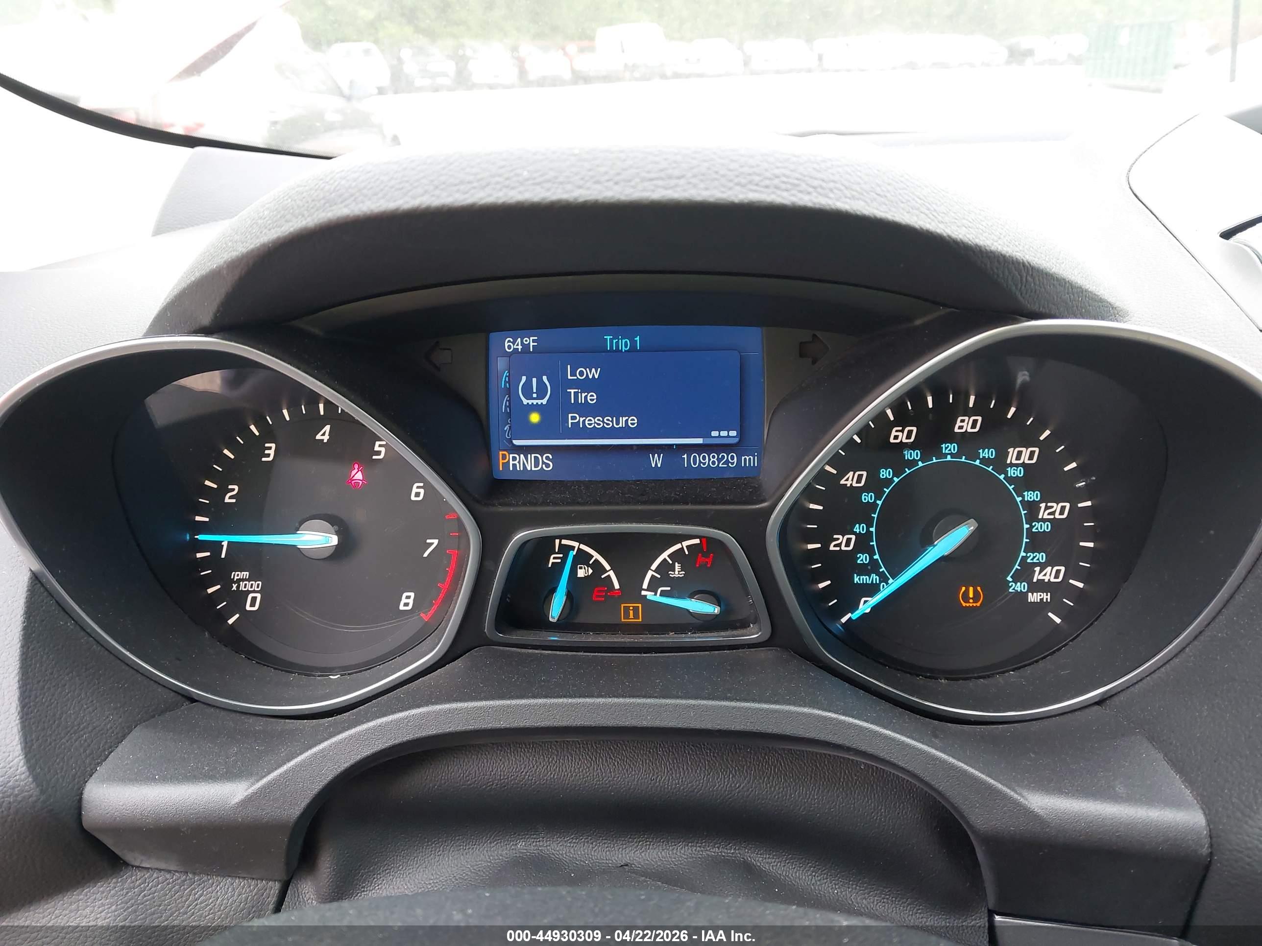 FORD ESCAPE image 7