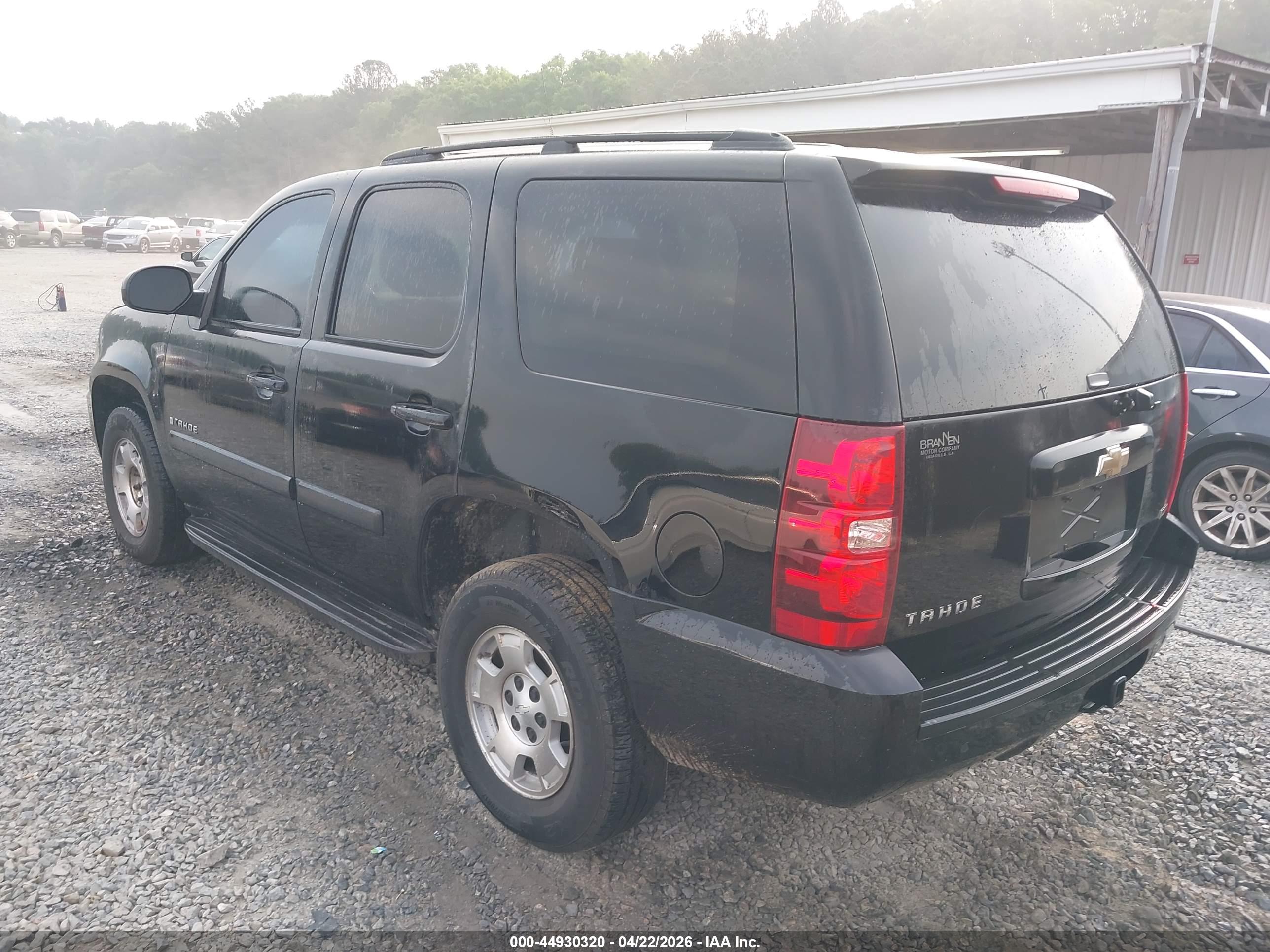 CHEVROLET TAHOE image 3