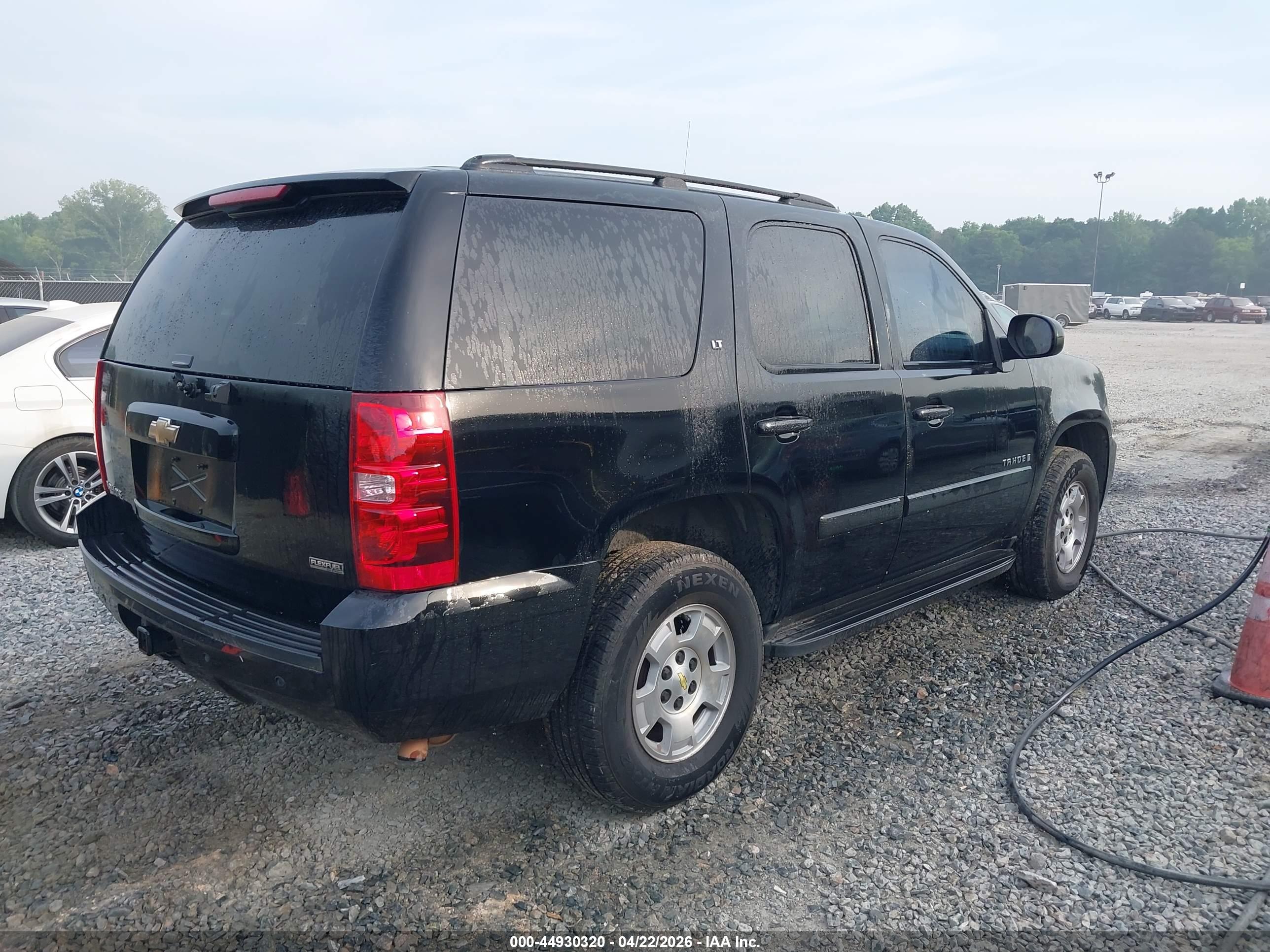 CHEVROLET TAHOE image 4