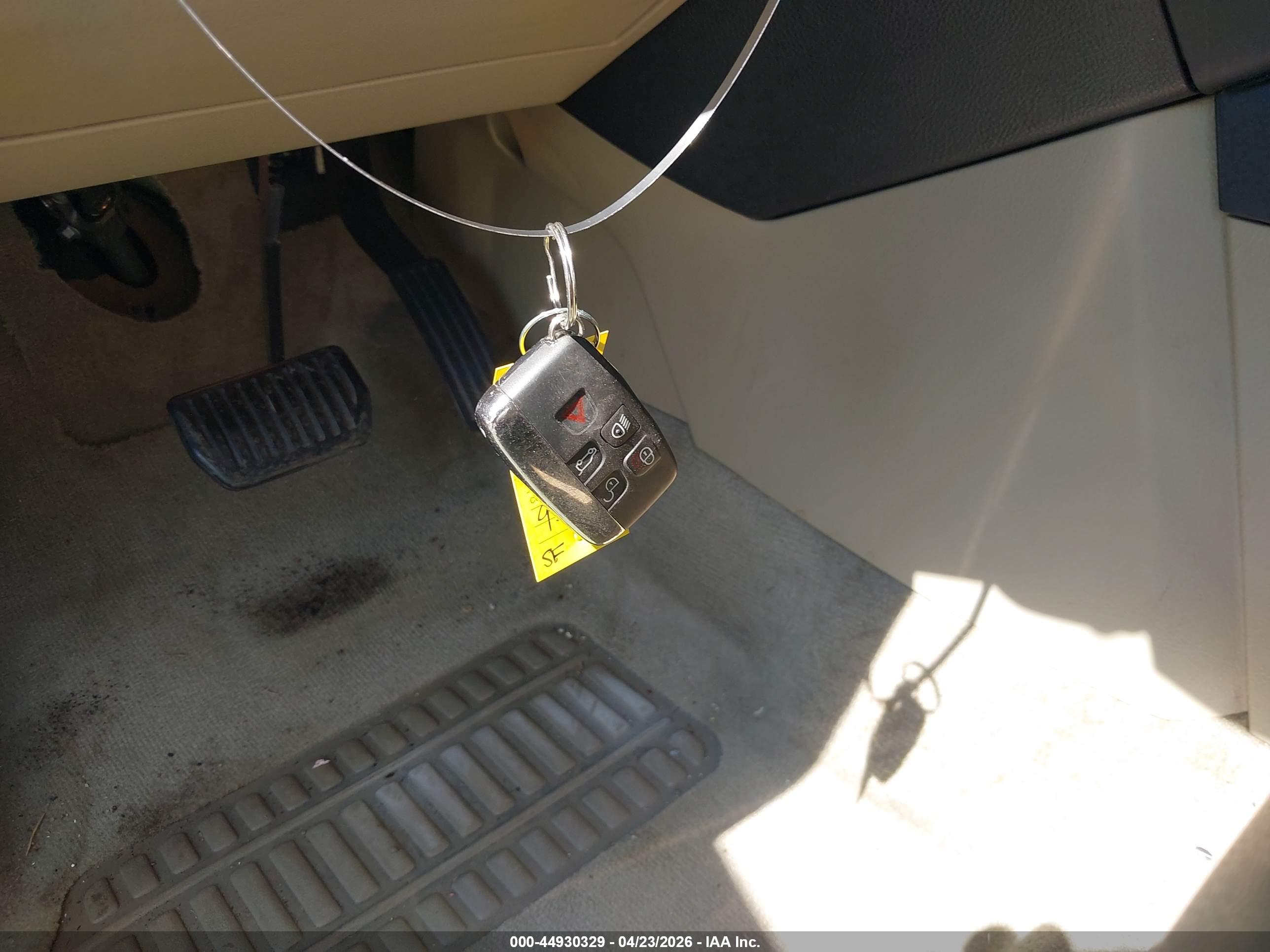 LAND ROVER image 11