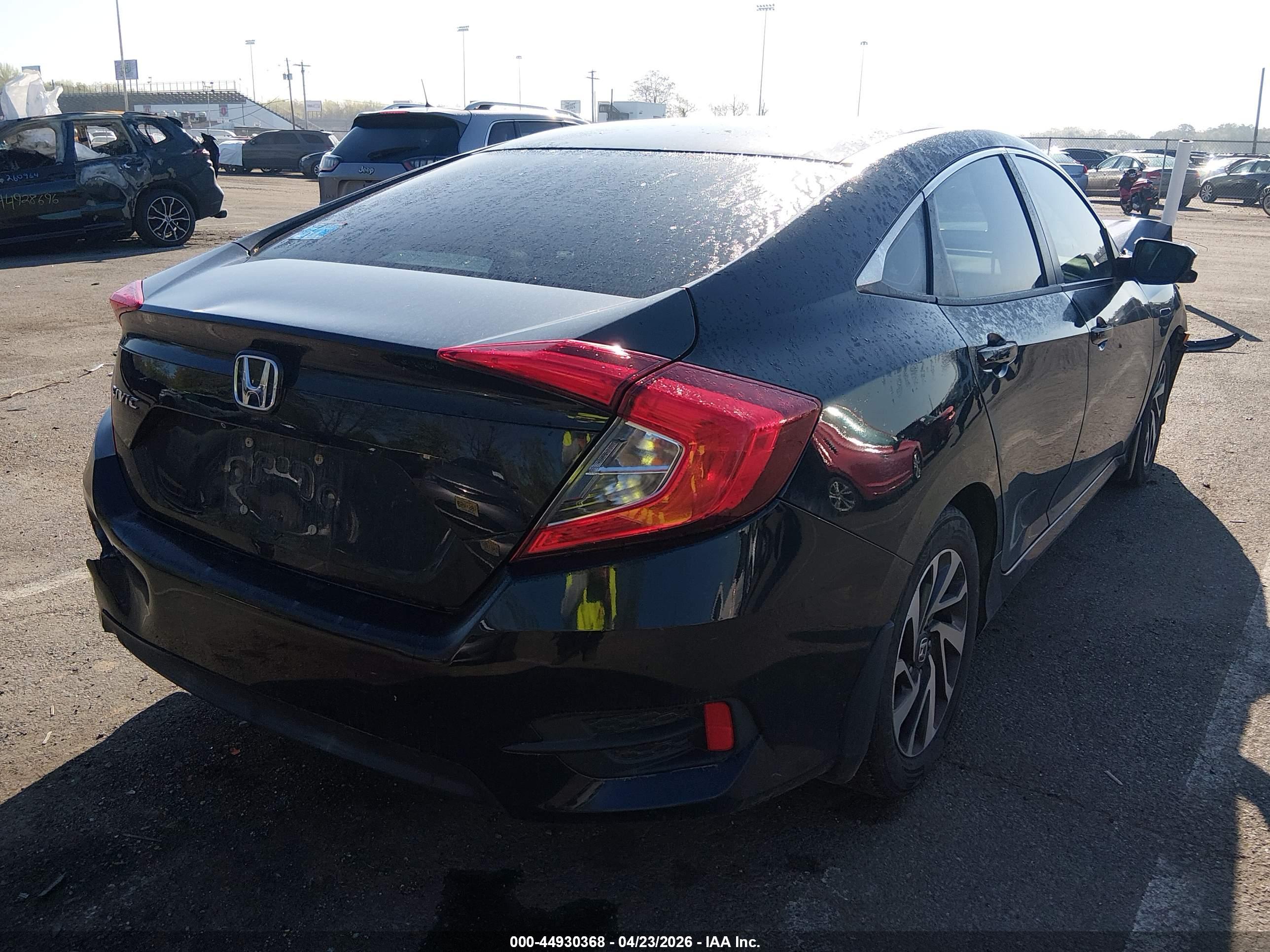 HONDA CIVIC image 4