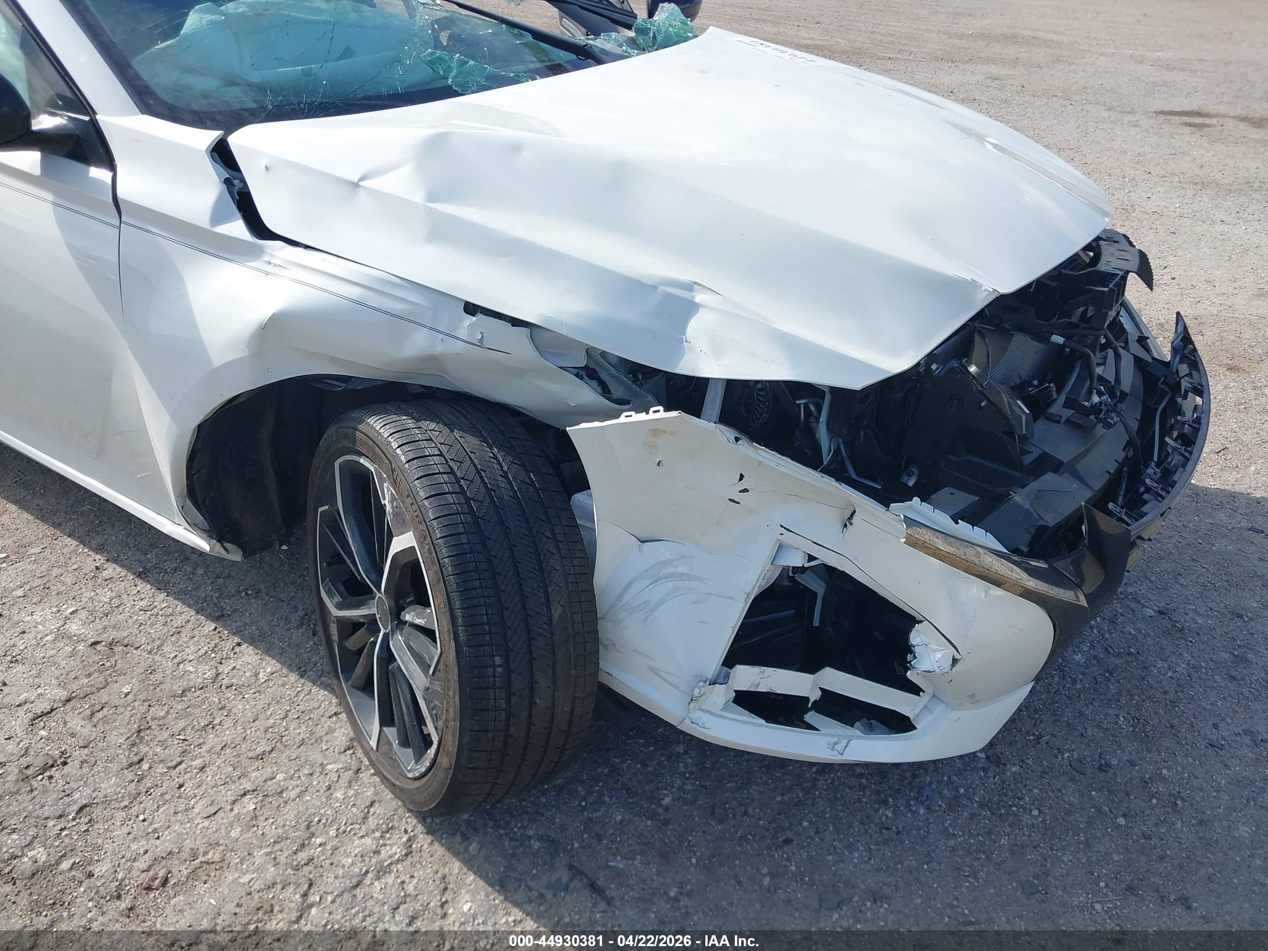 NISSAN ALTIMA image 6