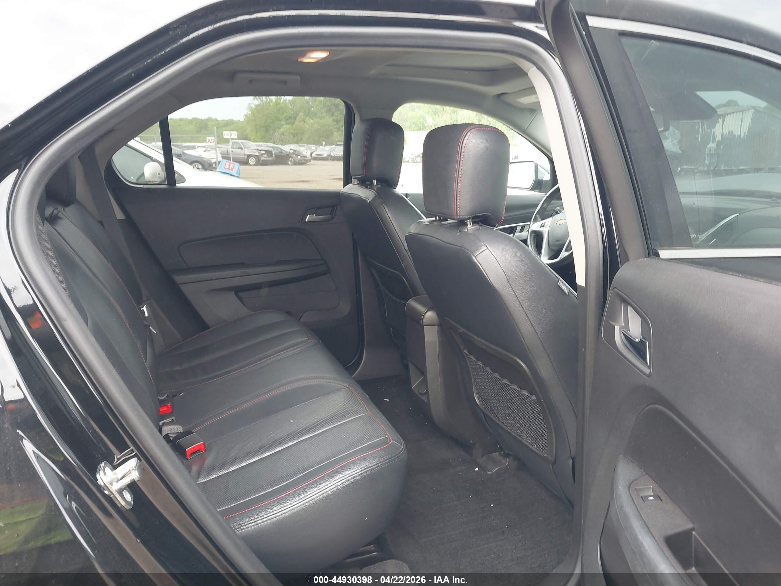 CHEVROLET EQUINOX image 8