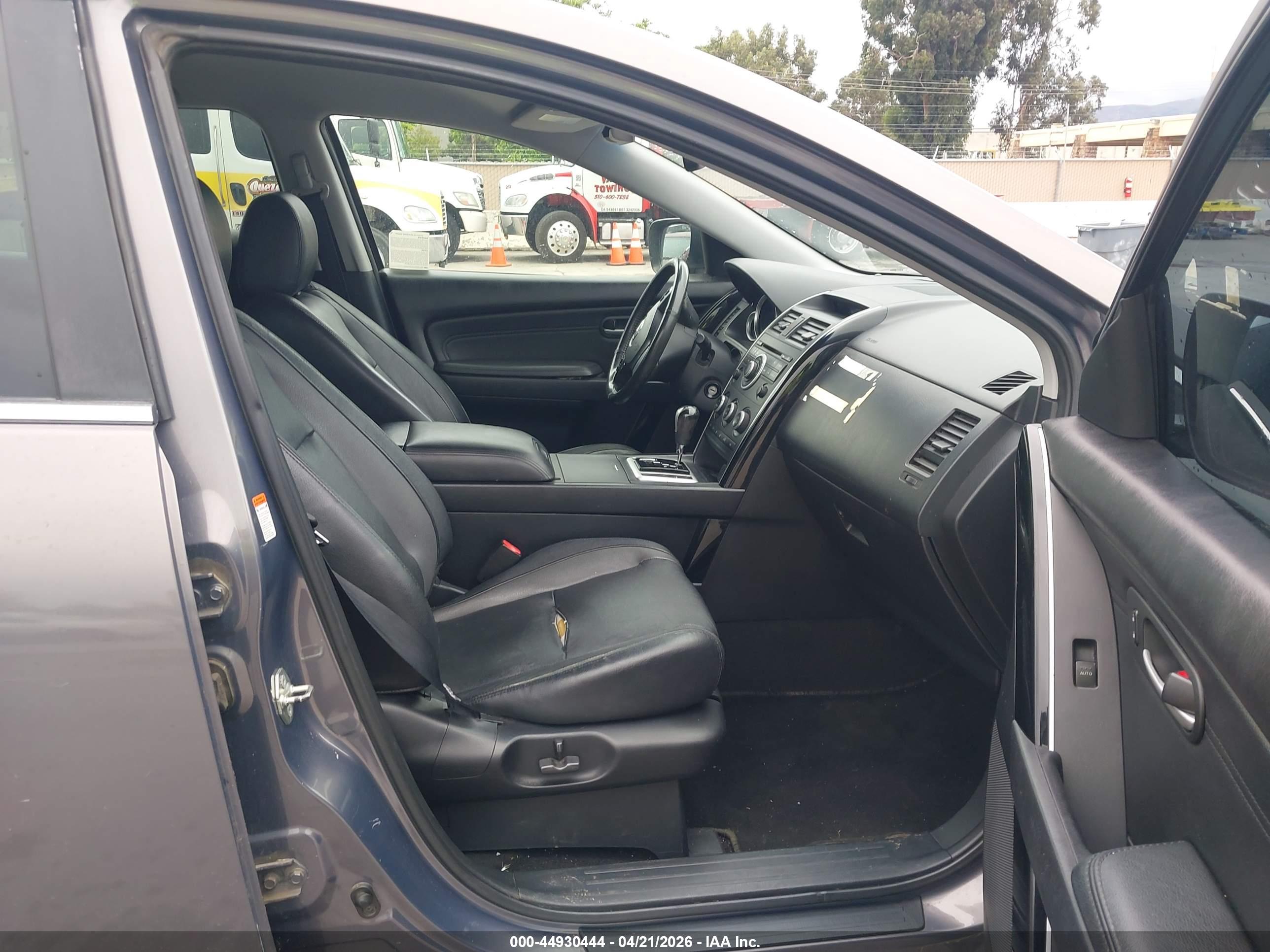 MAZDA CX-9 image 5