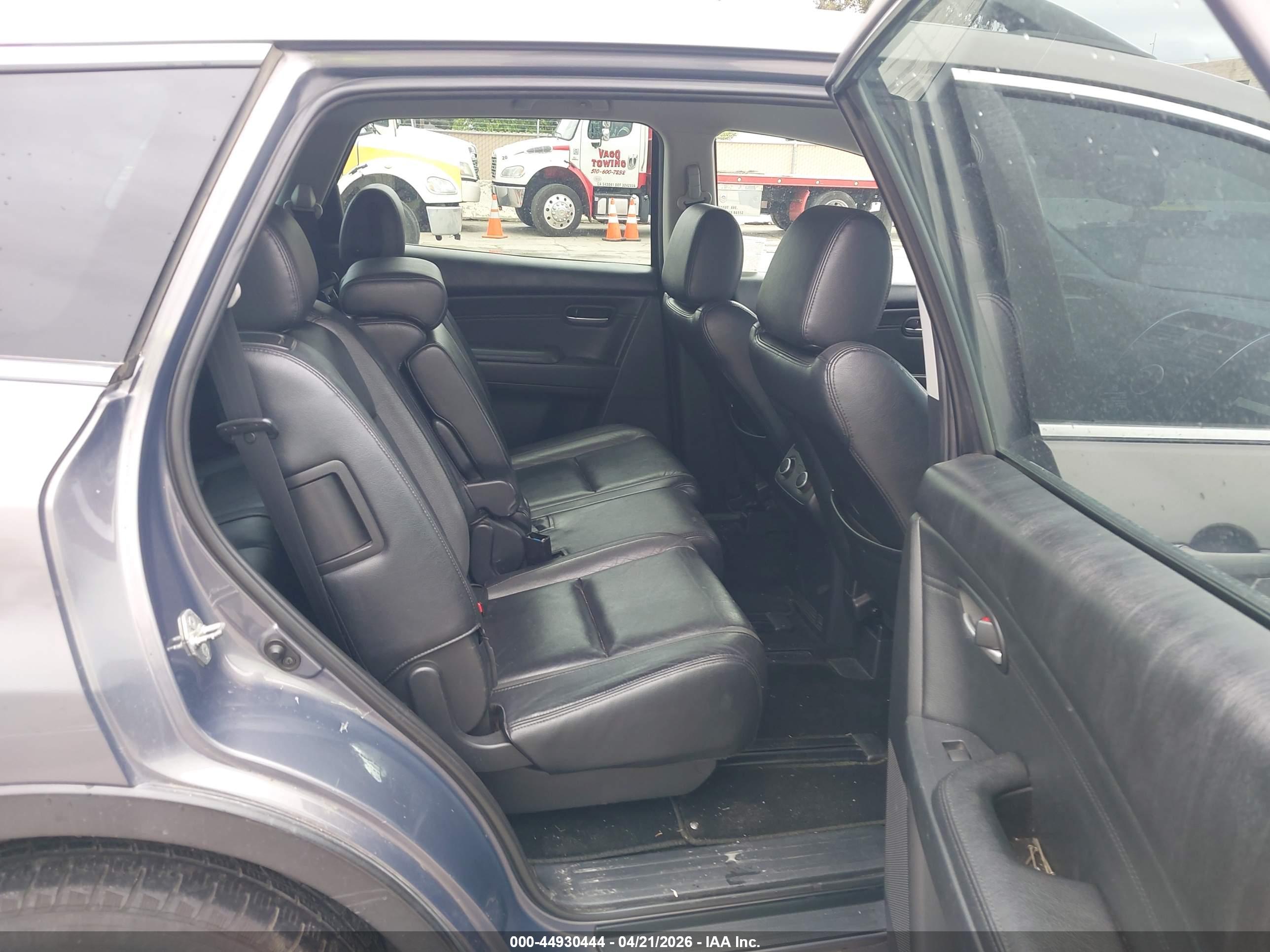 MAZDA CX-9 image 8