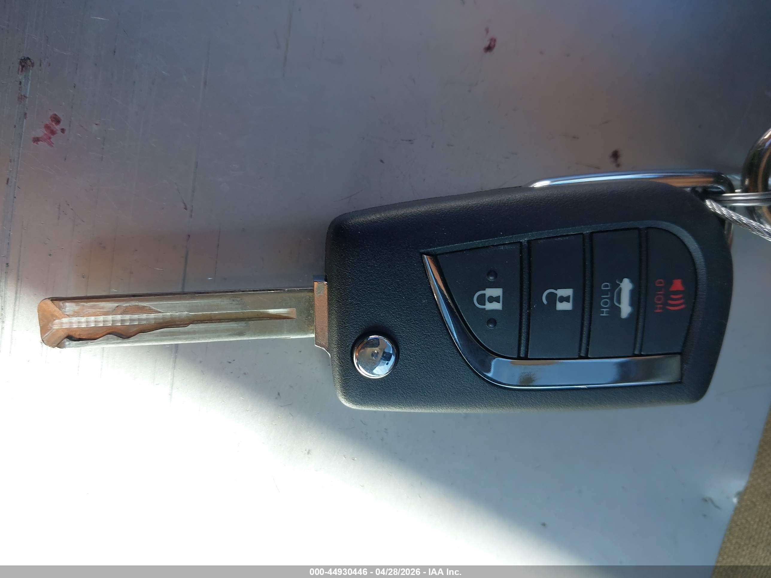 TOYOTA COROLLA image 11