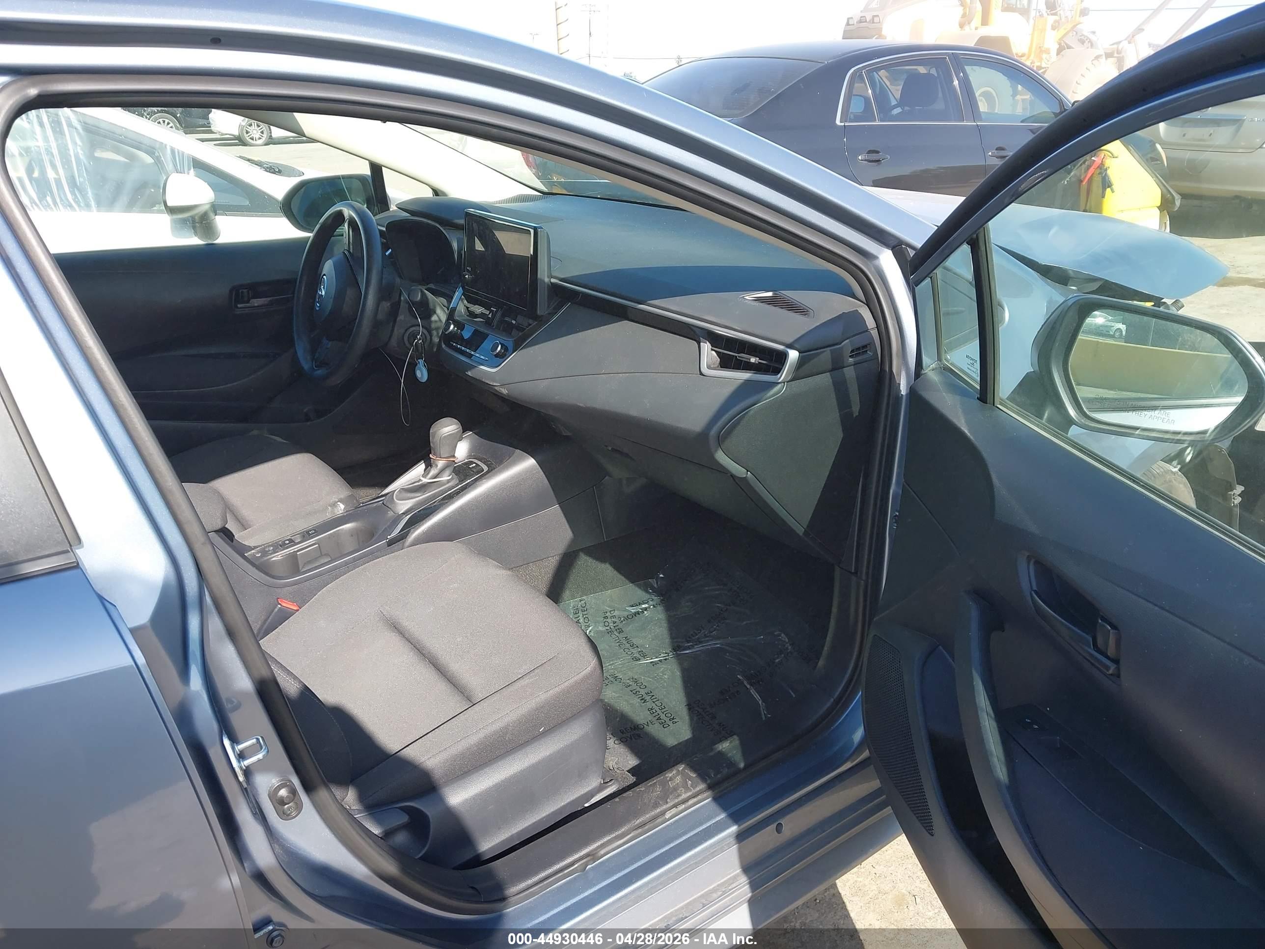 TOYOTA COROLLA image 5