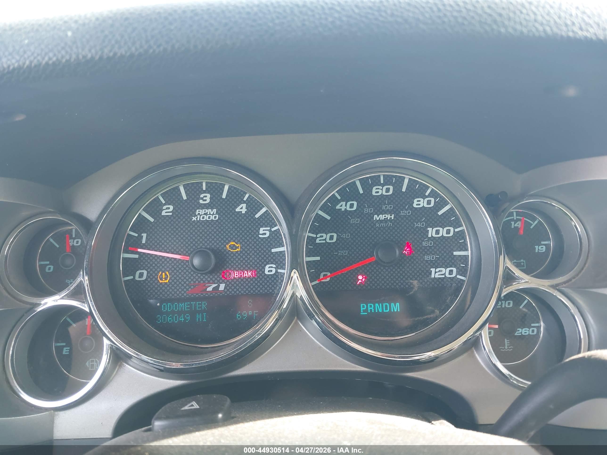CHEVROLET SILVERADO image 7