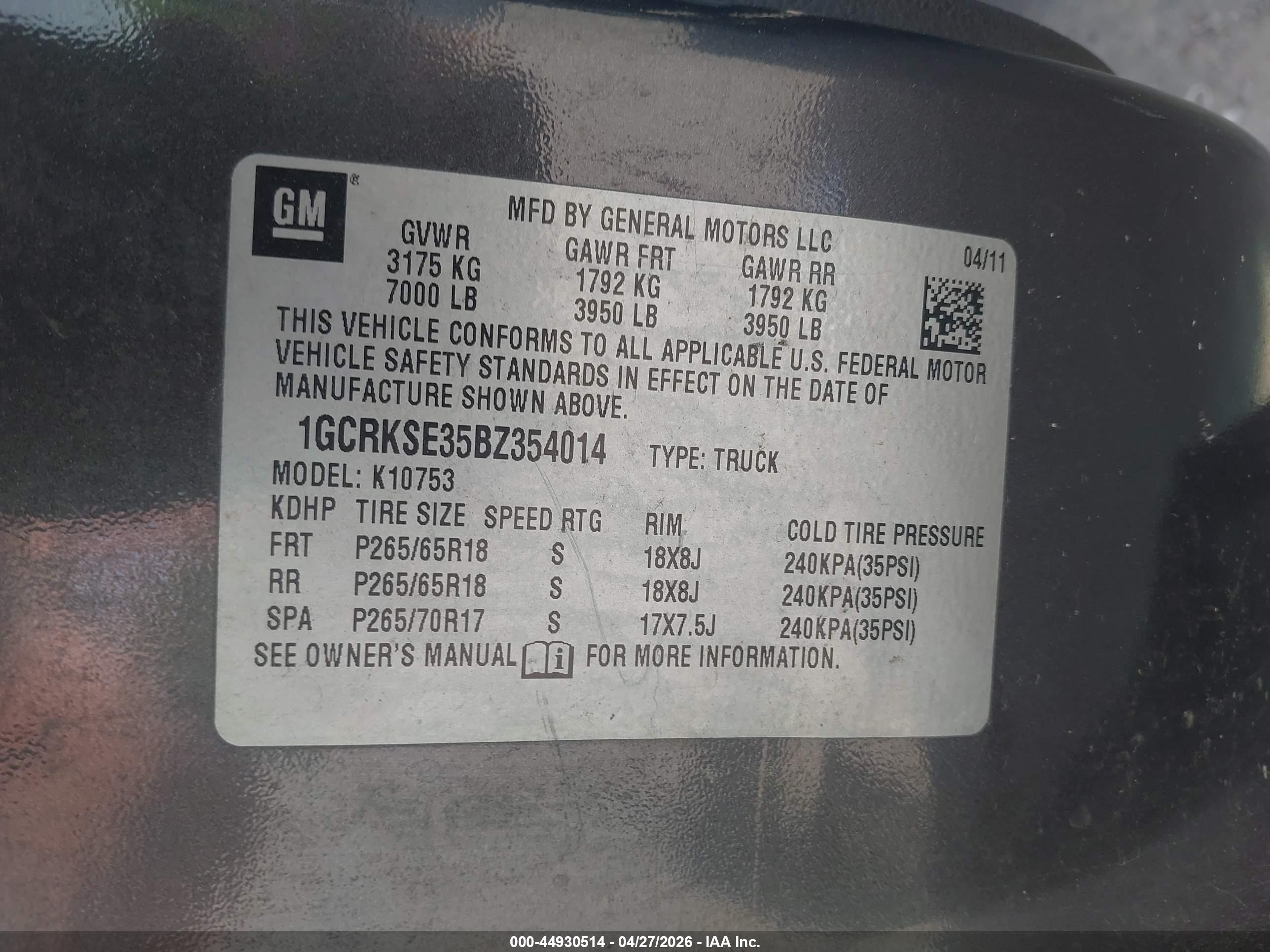 CHEVROLET SILVERADO image 9