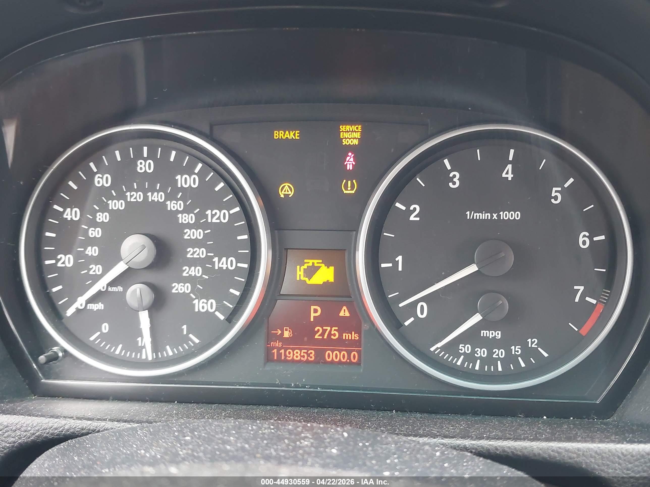 BMW 328XI image 7