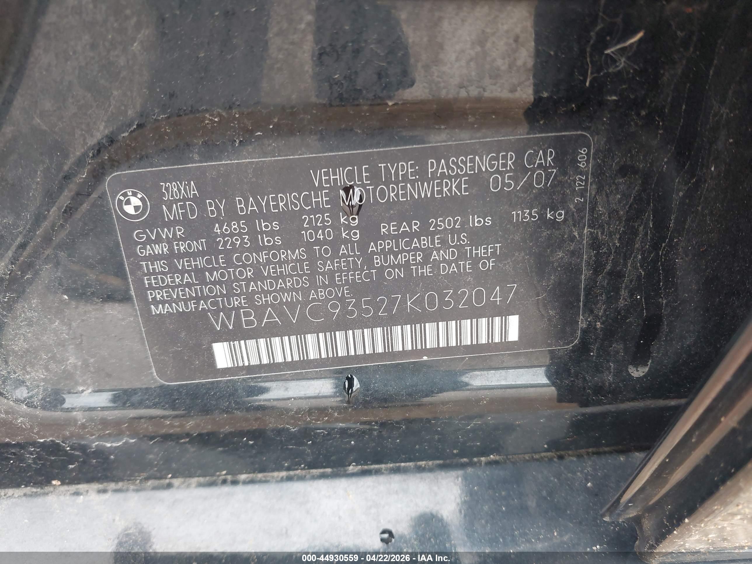 BMW 328XI image 9