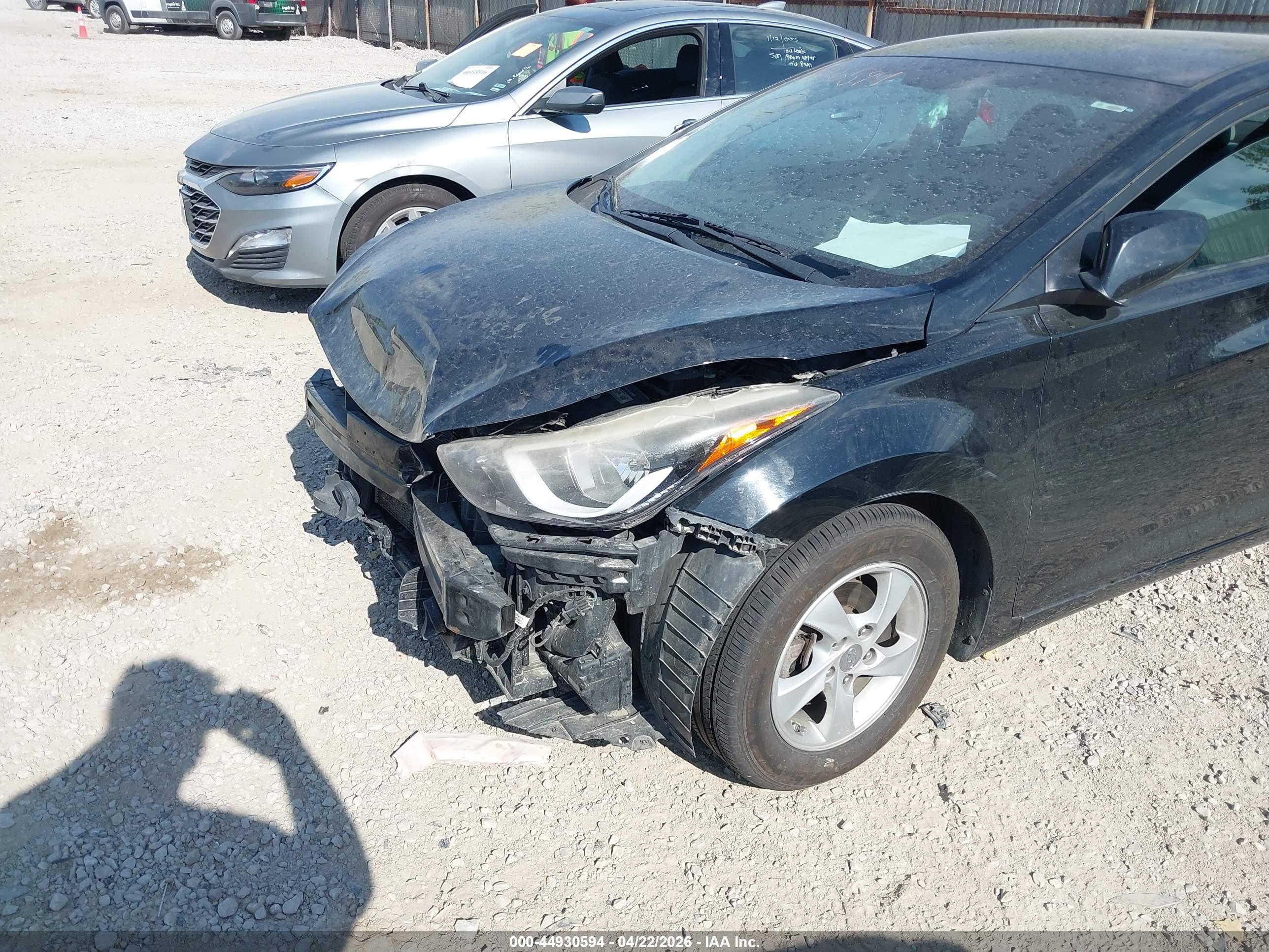 HYUNDAI ELANTRA image 6