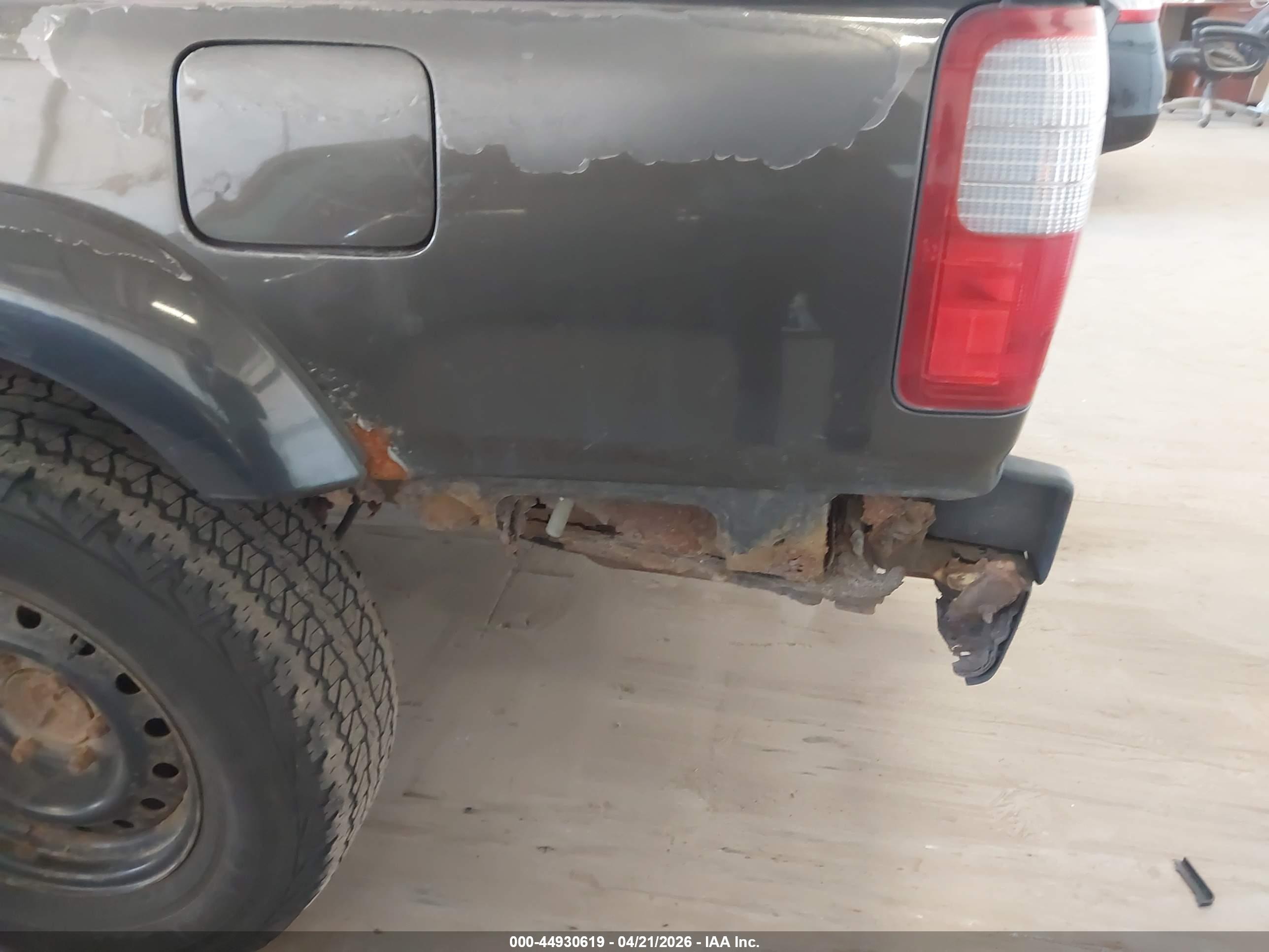 TOYOTA 4RUNNER image 6