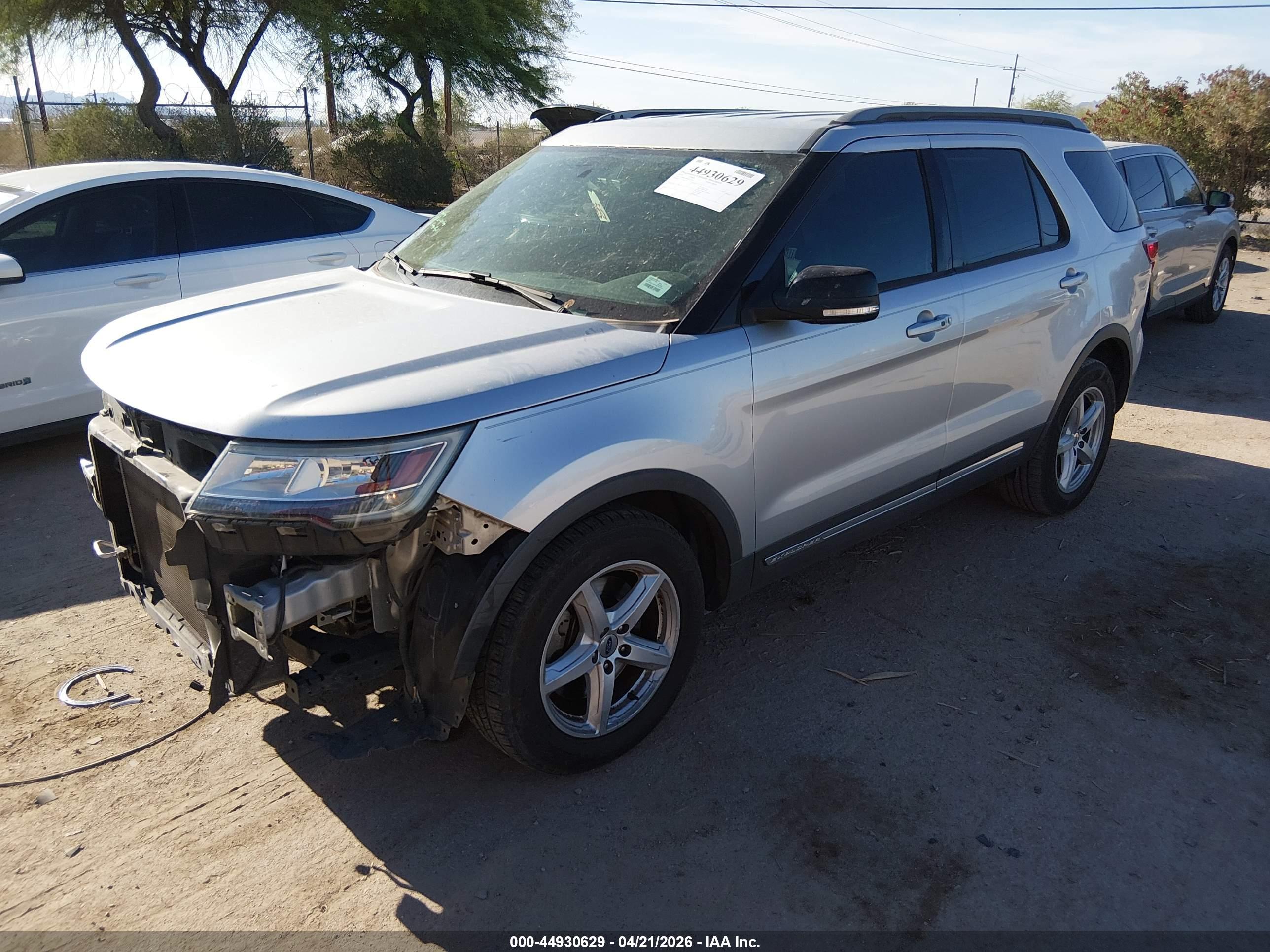 FORD EXPLORER image 2