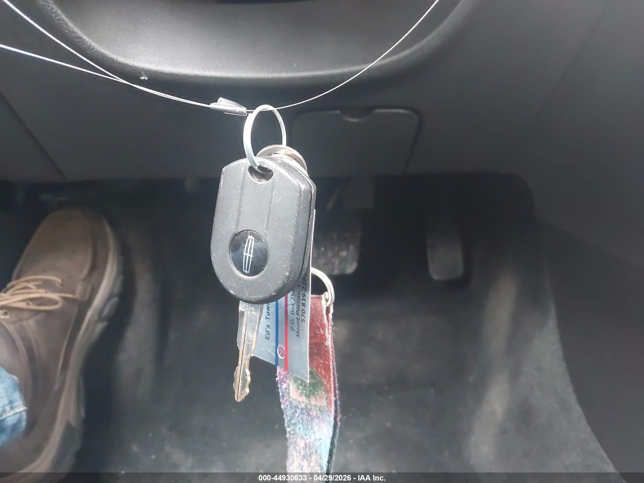 LINCOLN MKZ image 11