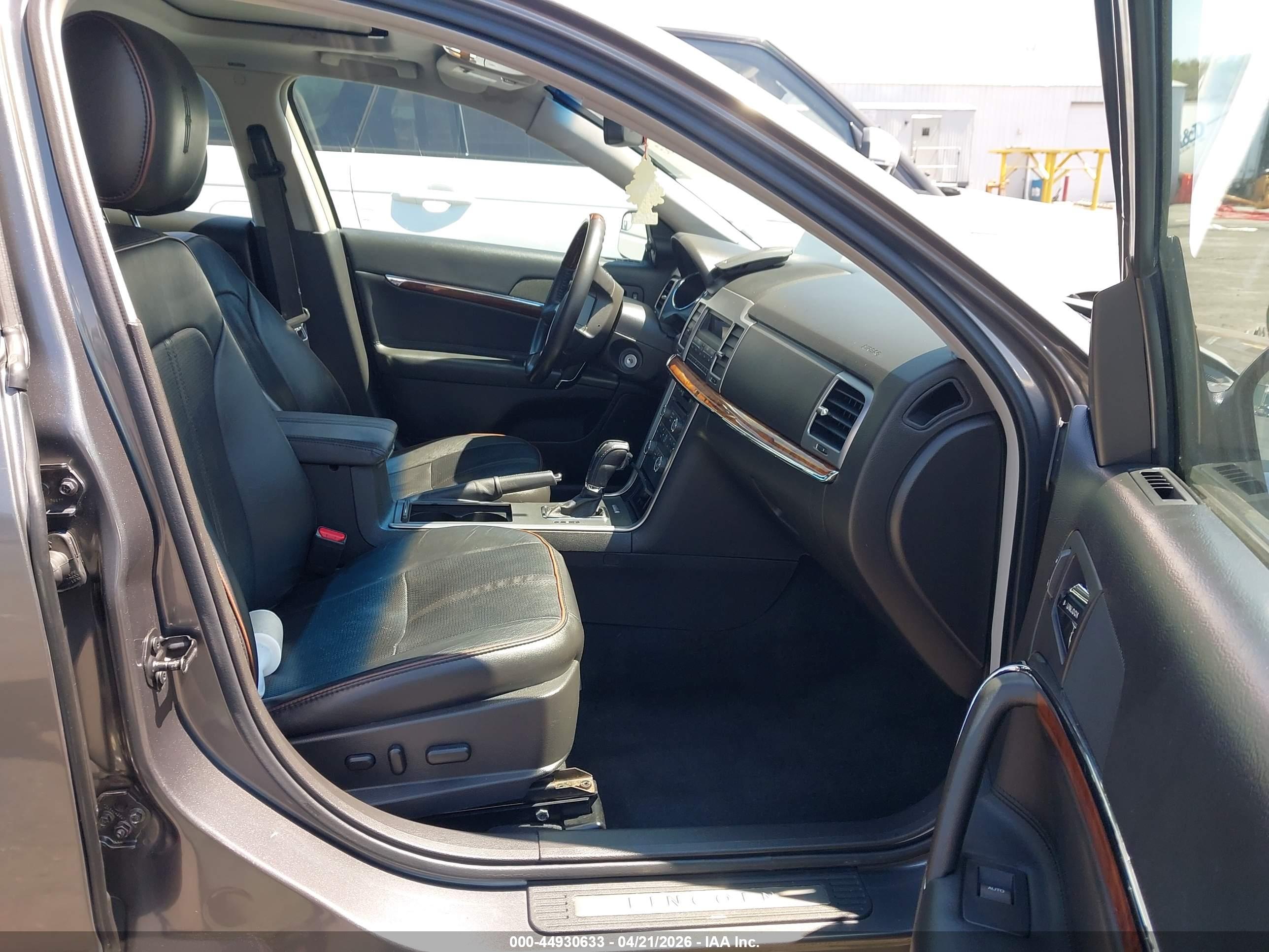 LINCOLN MKZ image 5