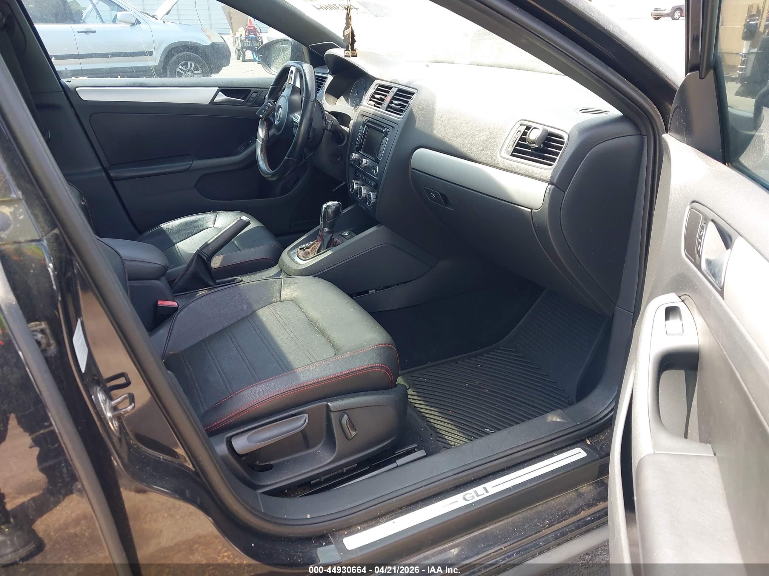 VOLKSWAGEN JETTA image 5