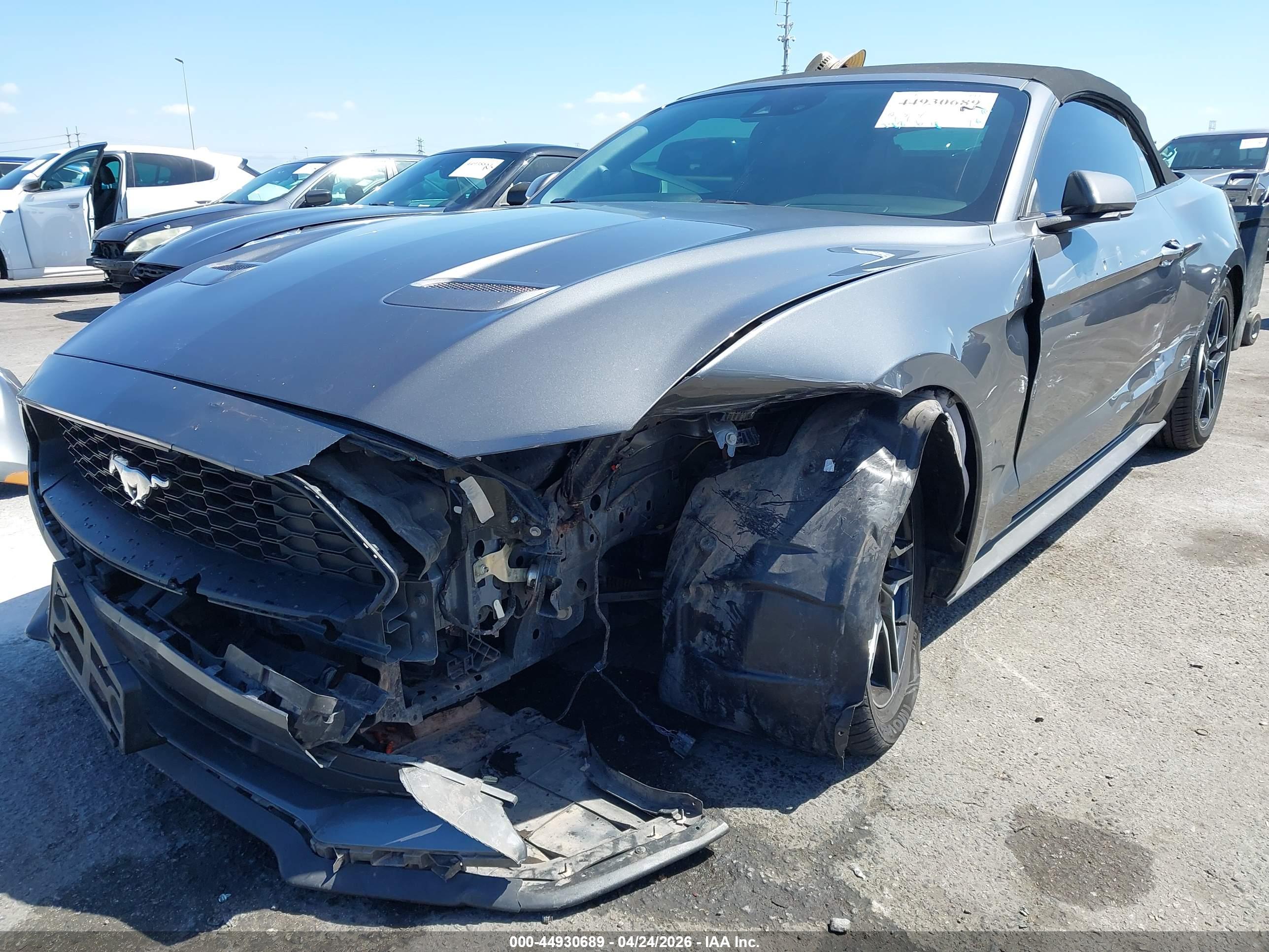 FORD MUSTANG image 6