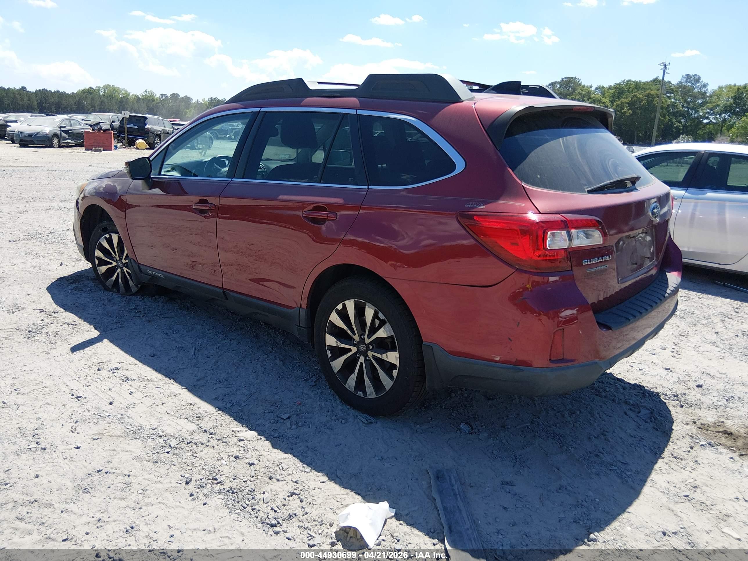 SUBARU OUTBACK image 3